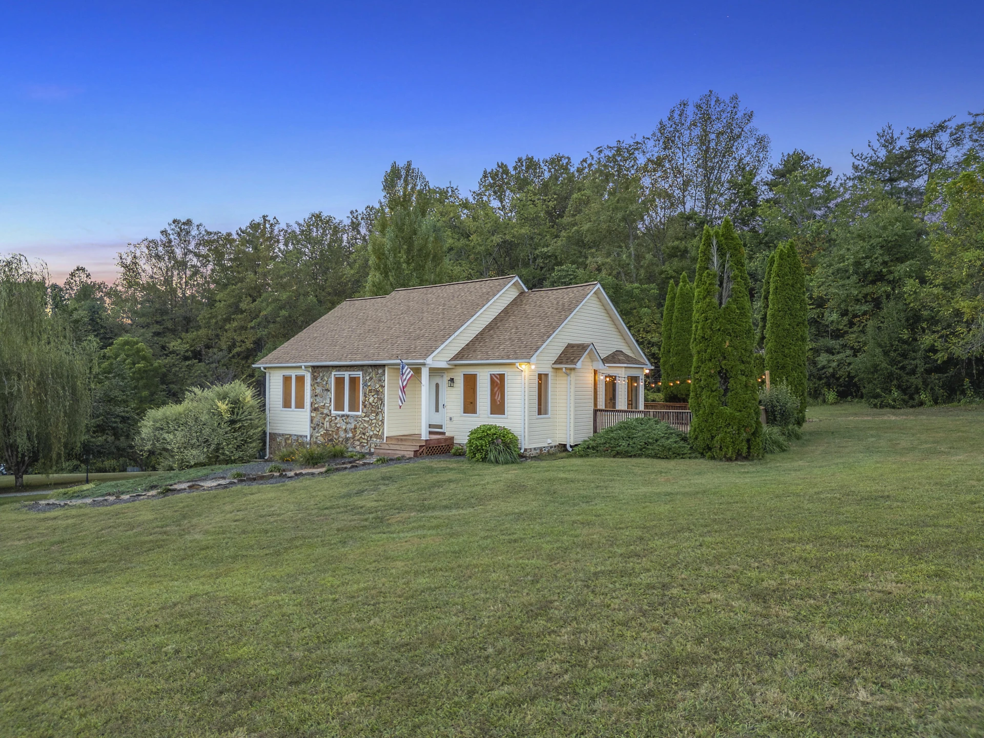885 Whetstone RD - Photo 2