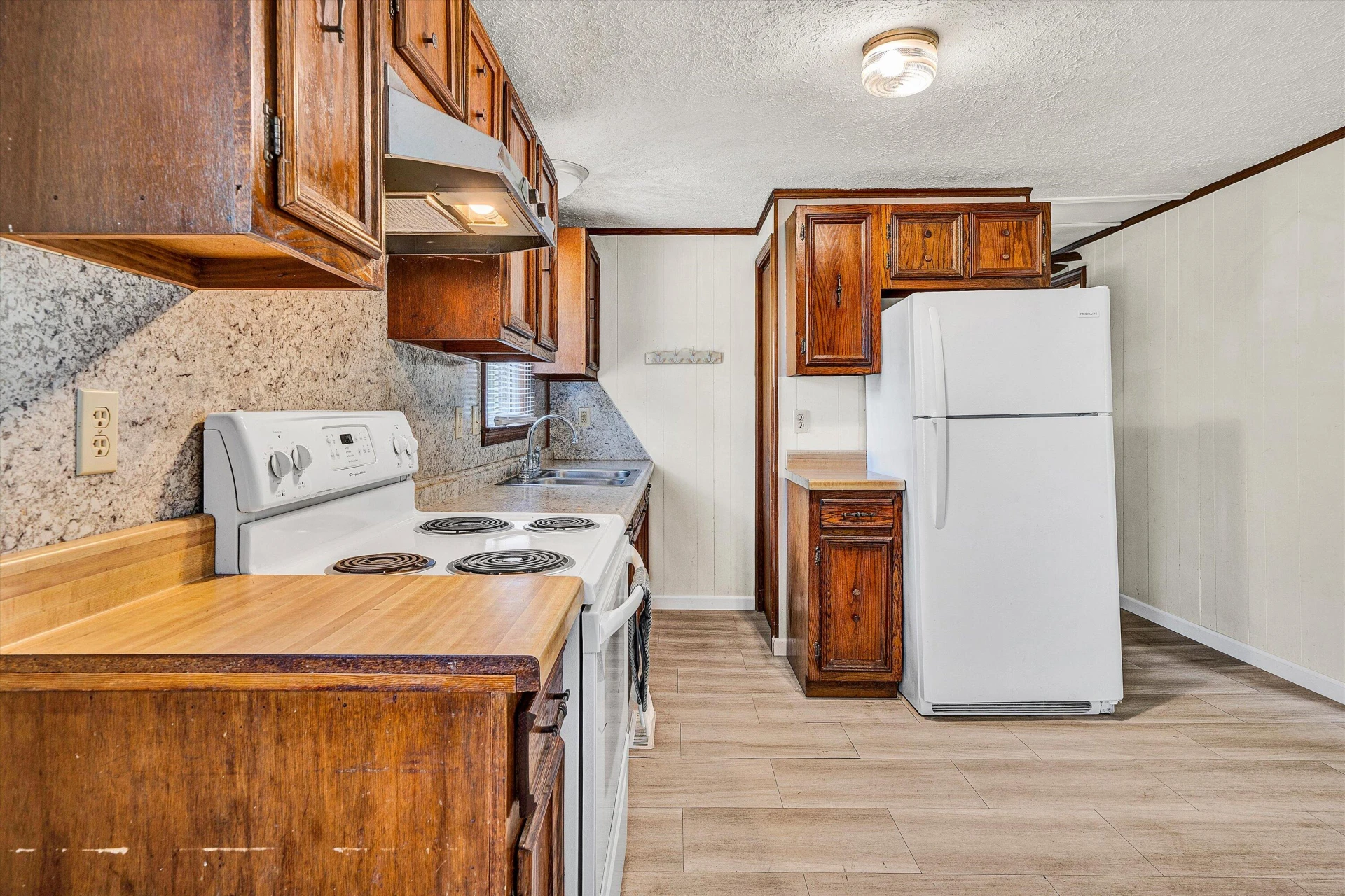 175 SYCAMORE ST - Photo 12