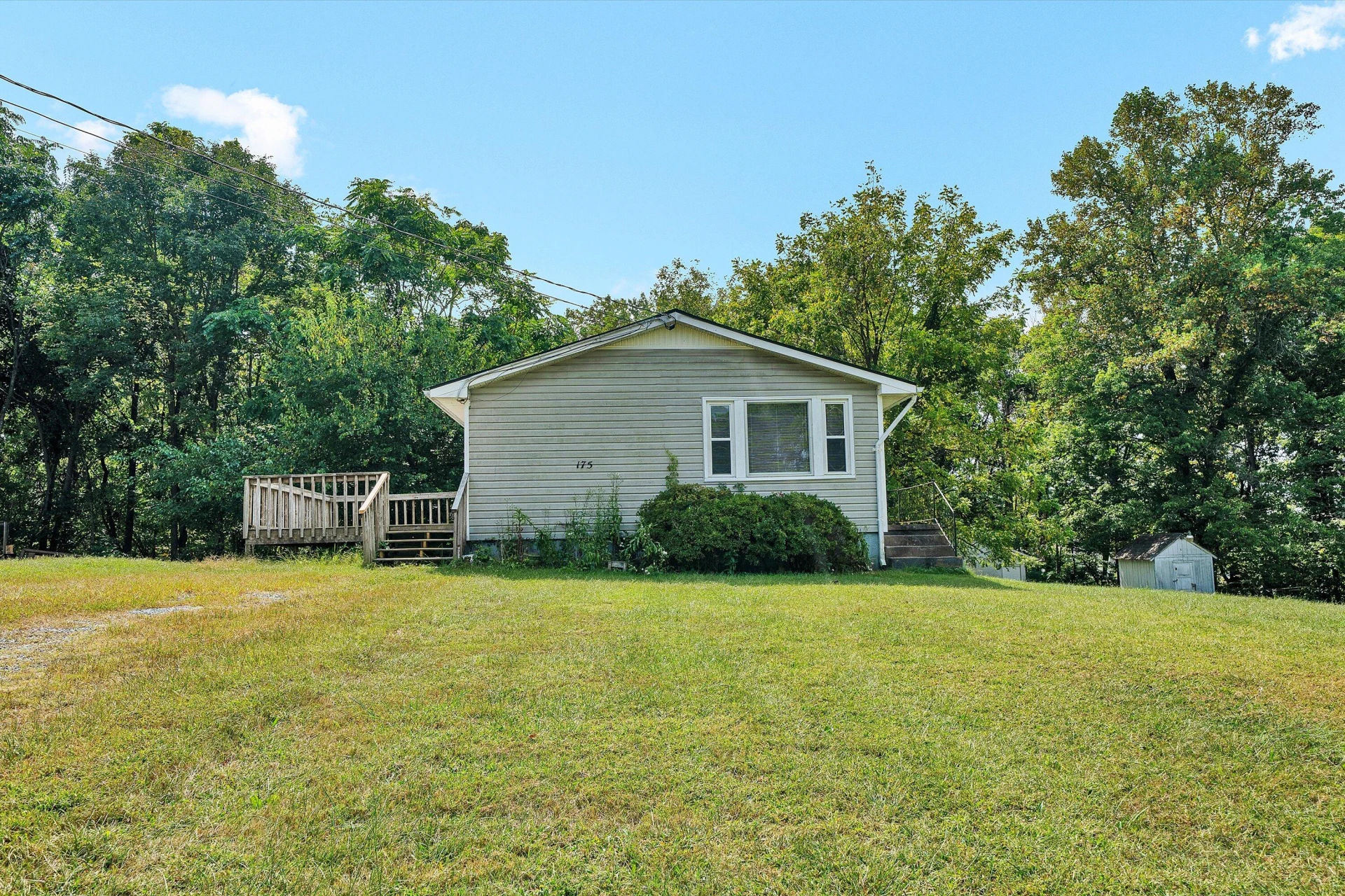 175 SYCAMORE ST - Photo 3