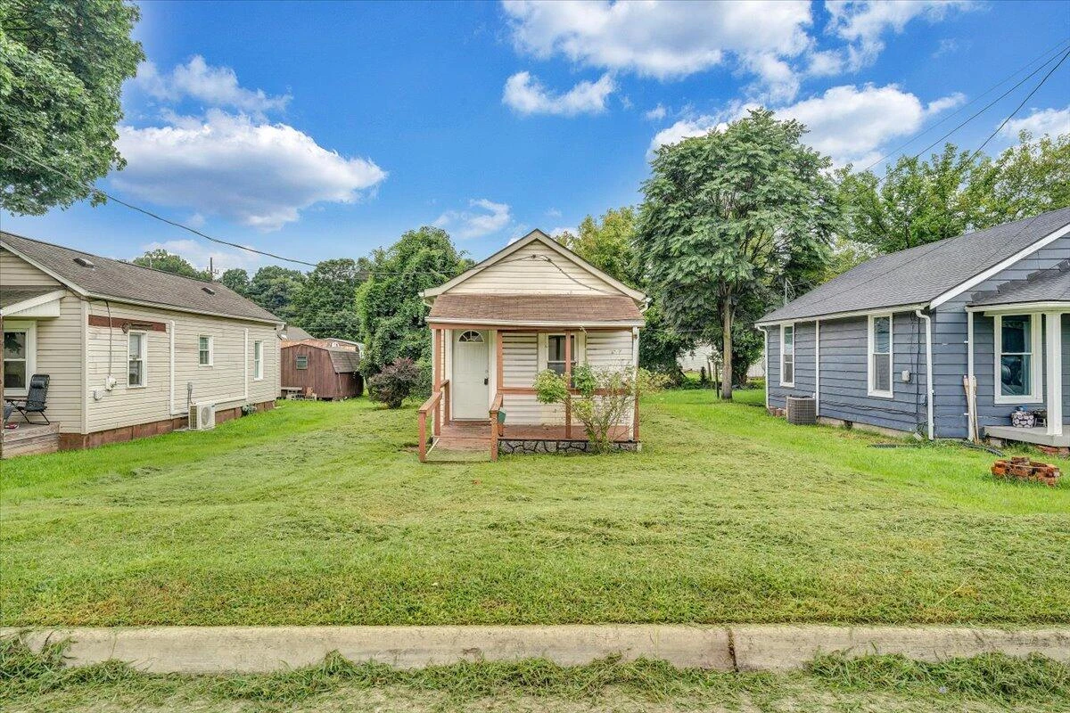 2116 Russell AVE SW - Photo 22