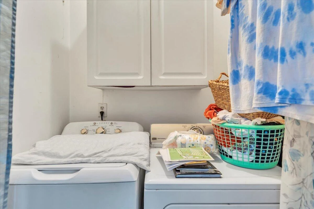 1206 Tompkins AVE SE - Photo 16