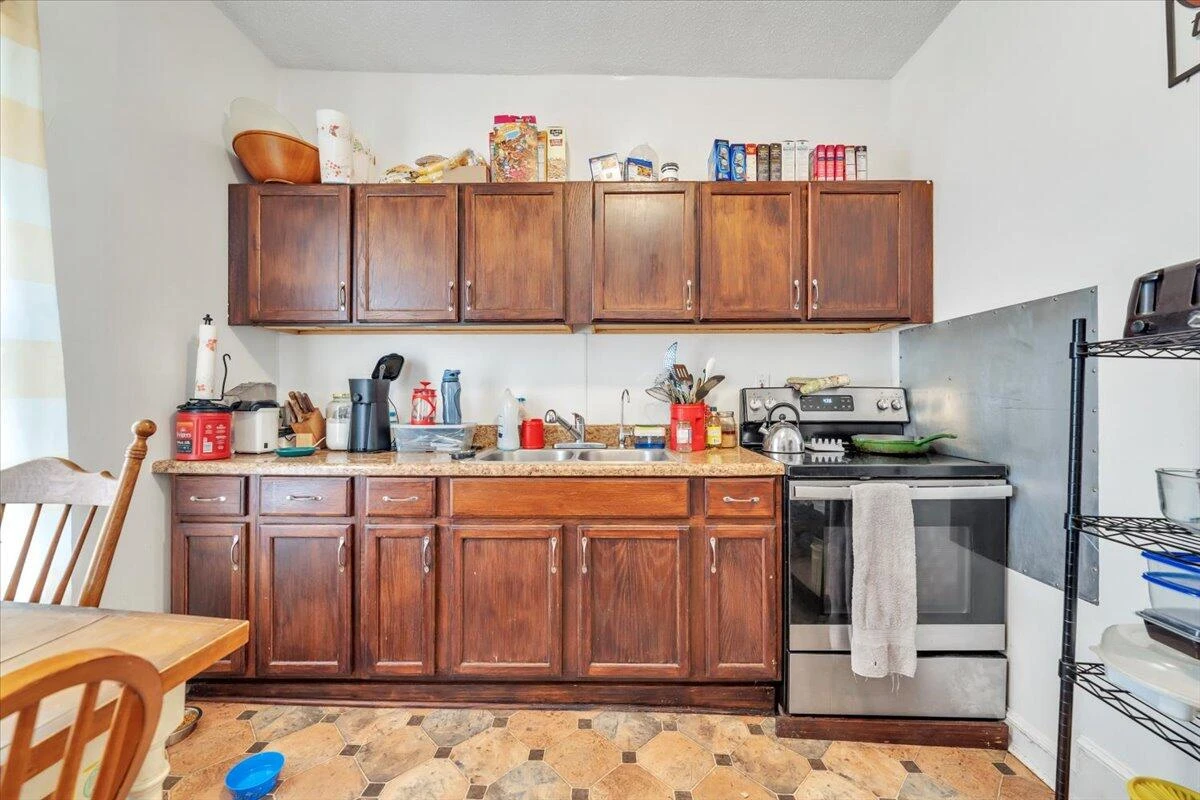 1206 Tompkins AVE SE - Photo 32