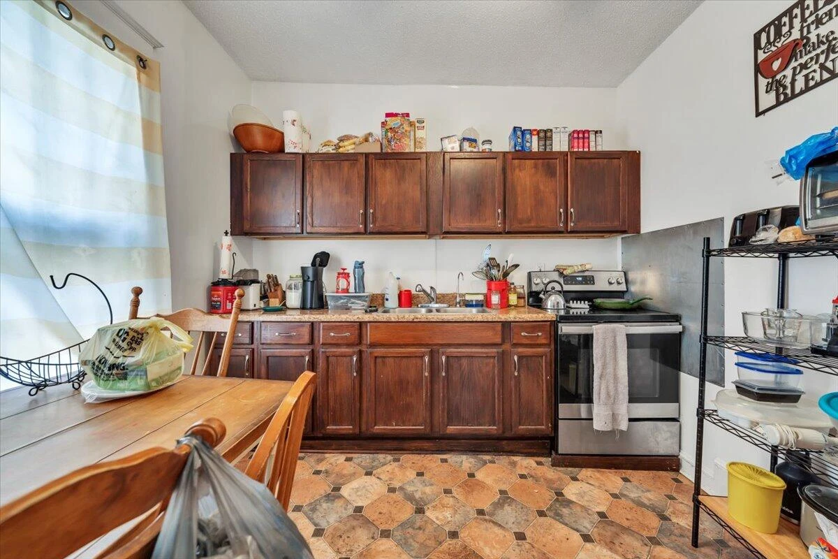1206 Tompkins AVE SE - Photo 34