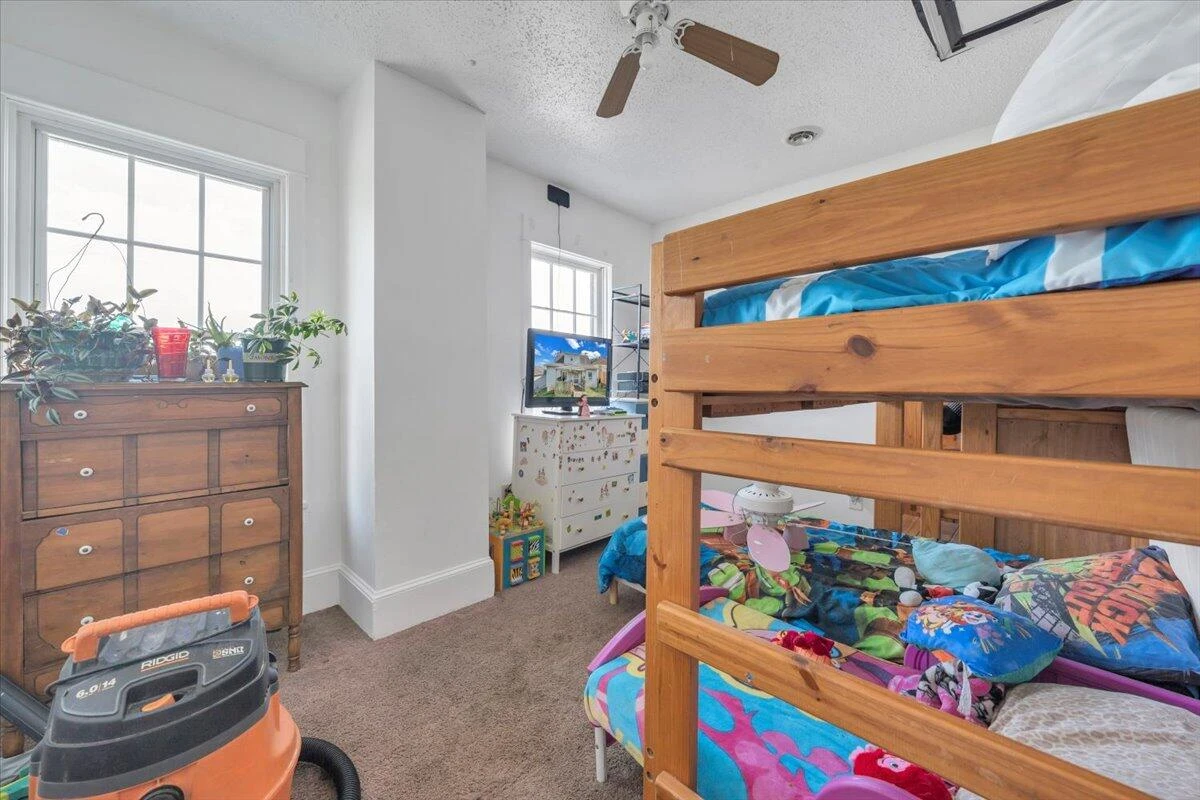 1206 Tompkins AVE SE - Photo 38