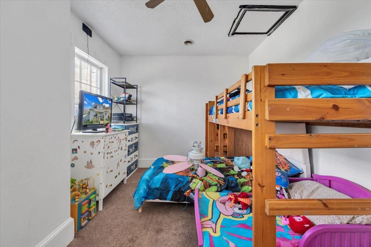 1206 Tompkins AVE SE - Photo 39