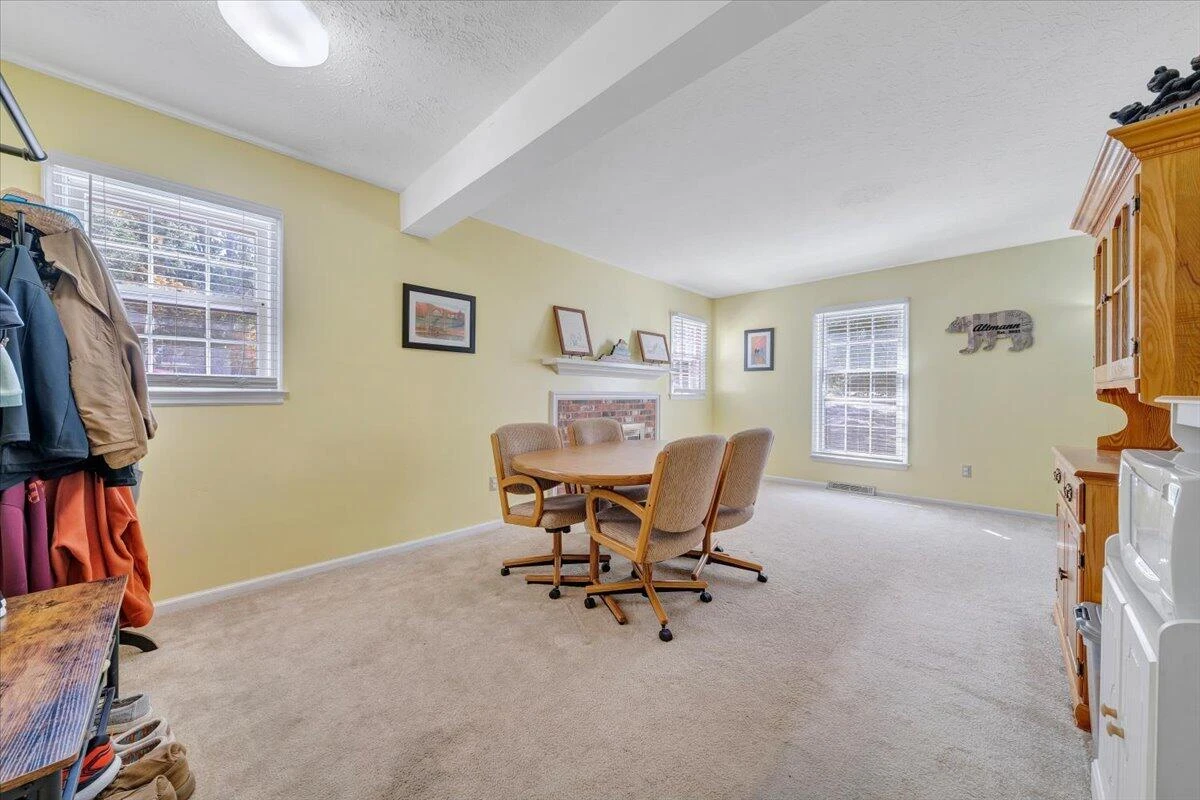 8 Woodduck RD - Photo 15