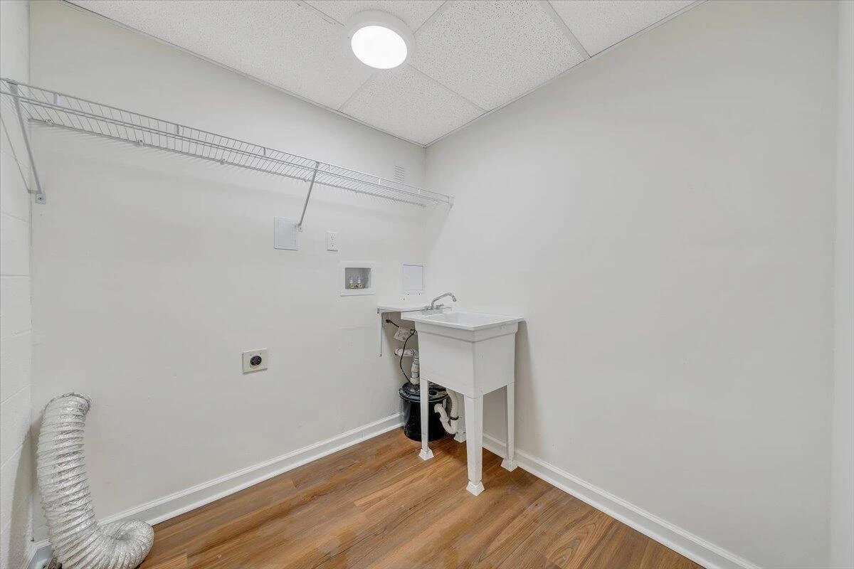 610 Central AVE - Photo 15
