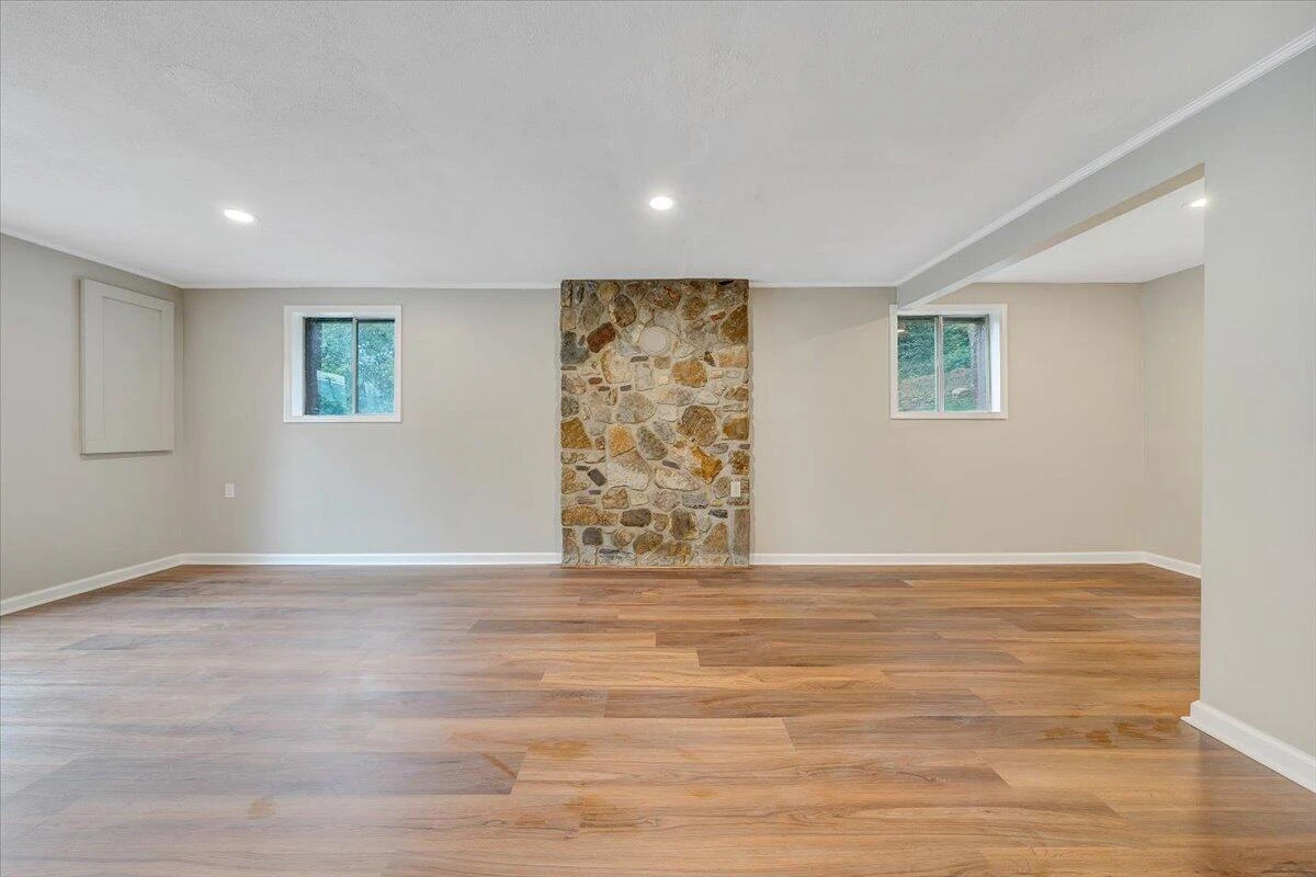 610 Central AVE - Photo 18