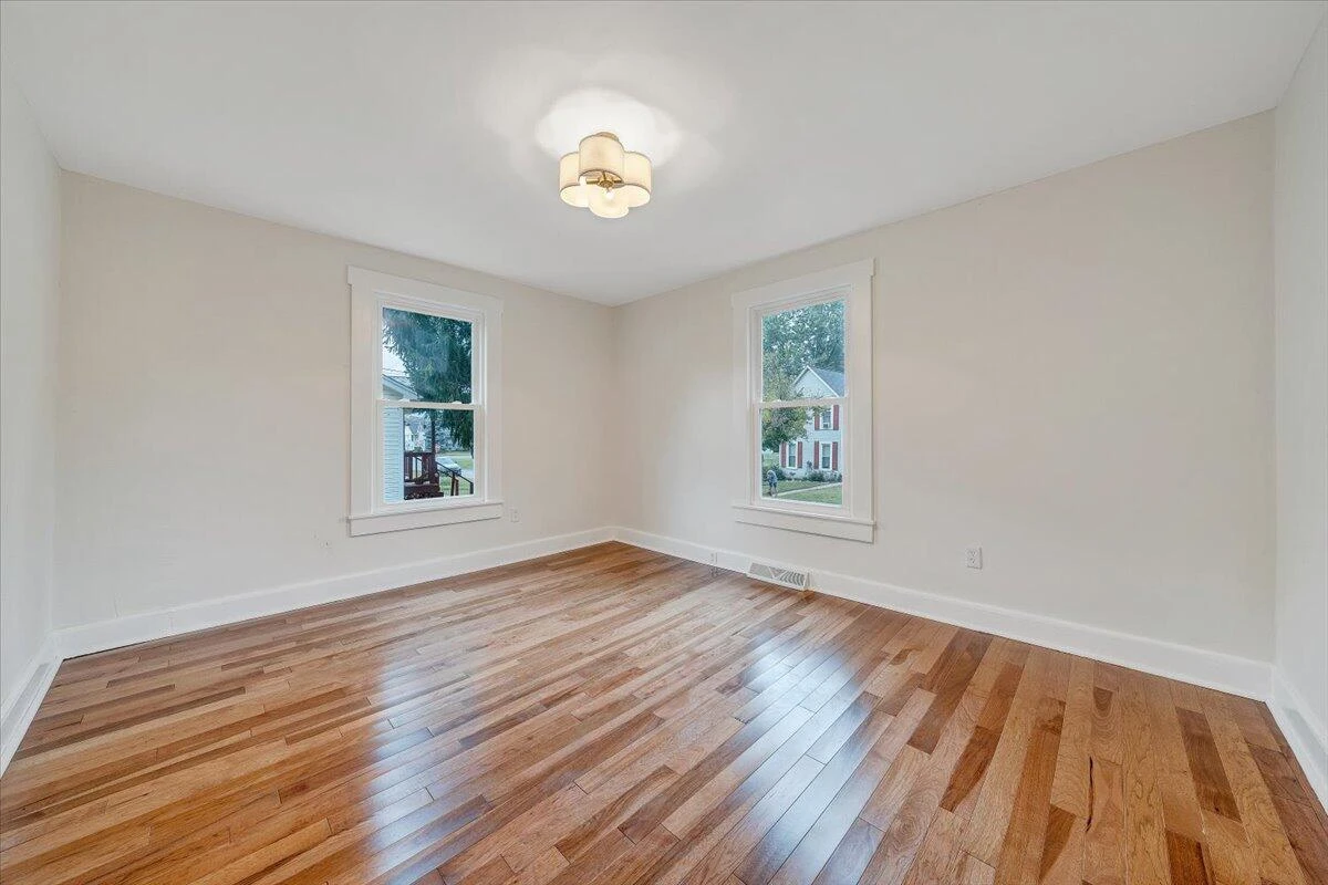 610 Central AVE - Photo 8