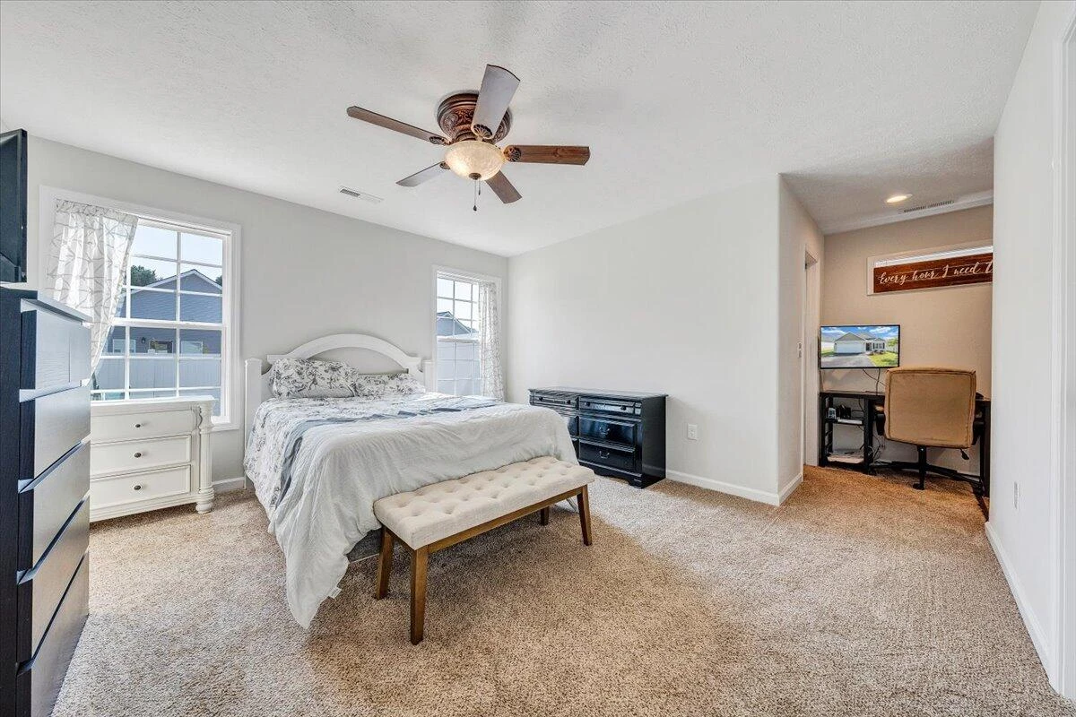 313 Jeffries DR - Photo 20