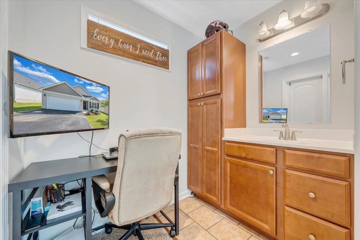 313 Jeffries DR - Photo 21