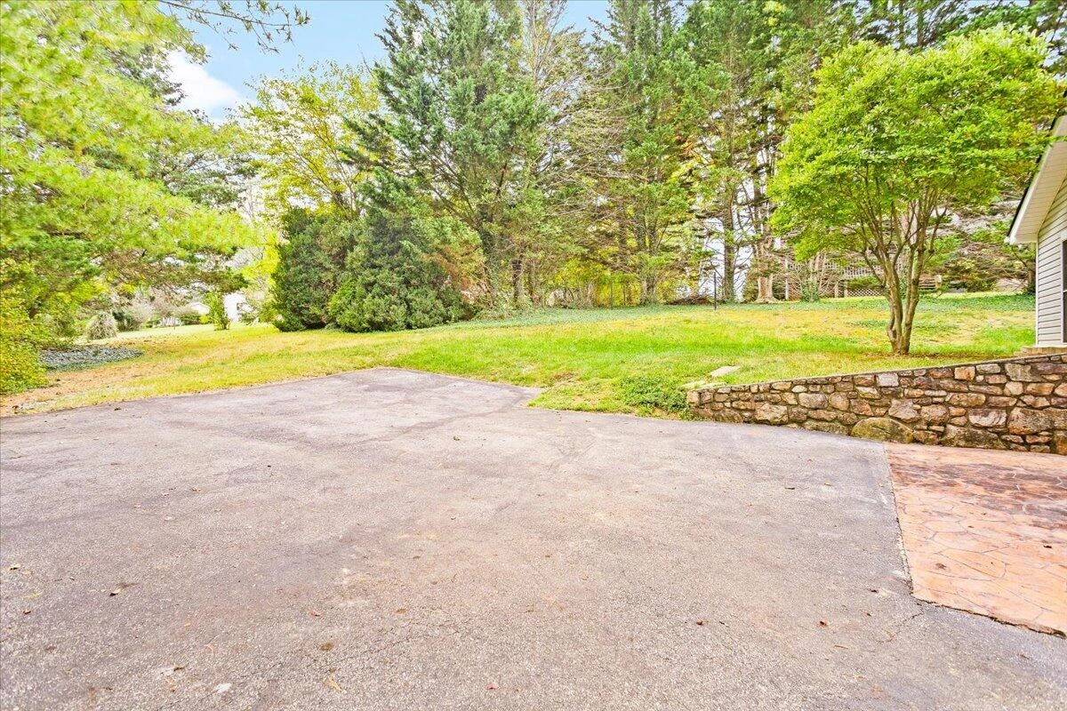 6854 Autumn Wood LN - Photo 22