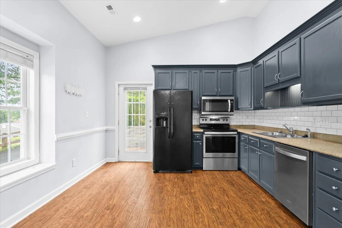 6854 Autumn Wood LN - Photo 7