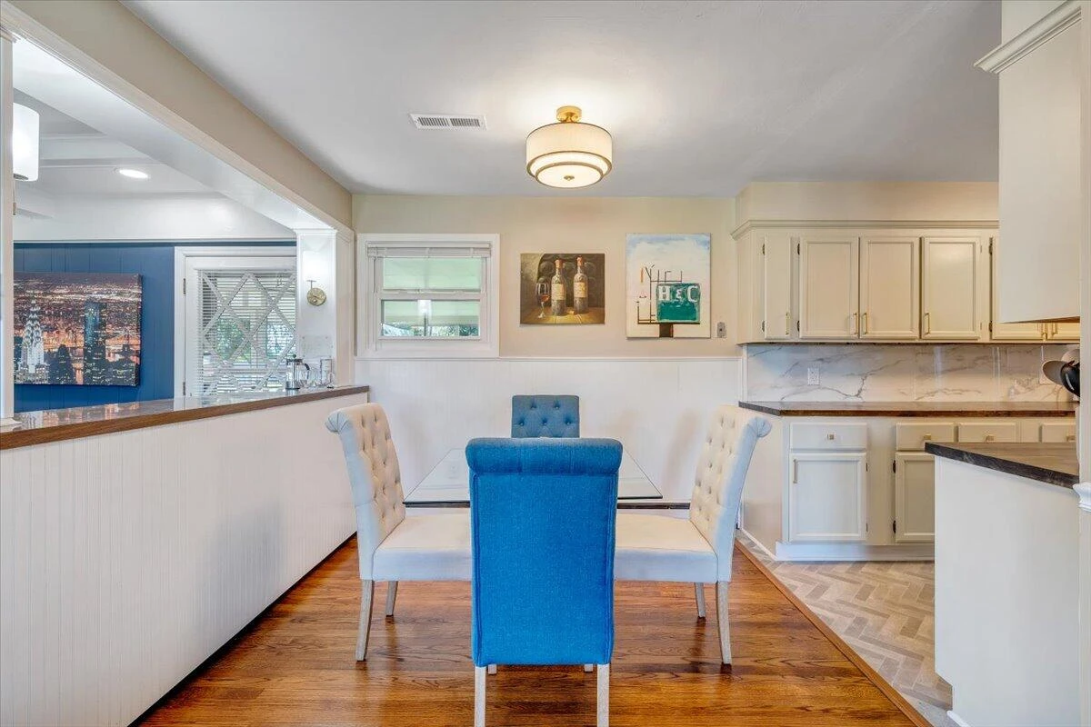 227 Maplelawn AVE NE - Photo 13