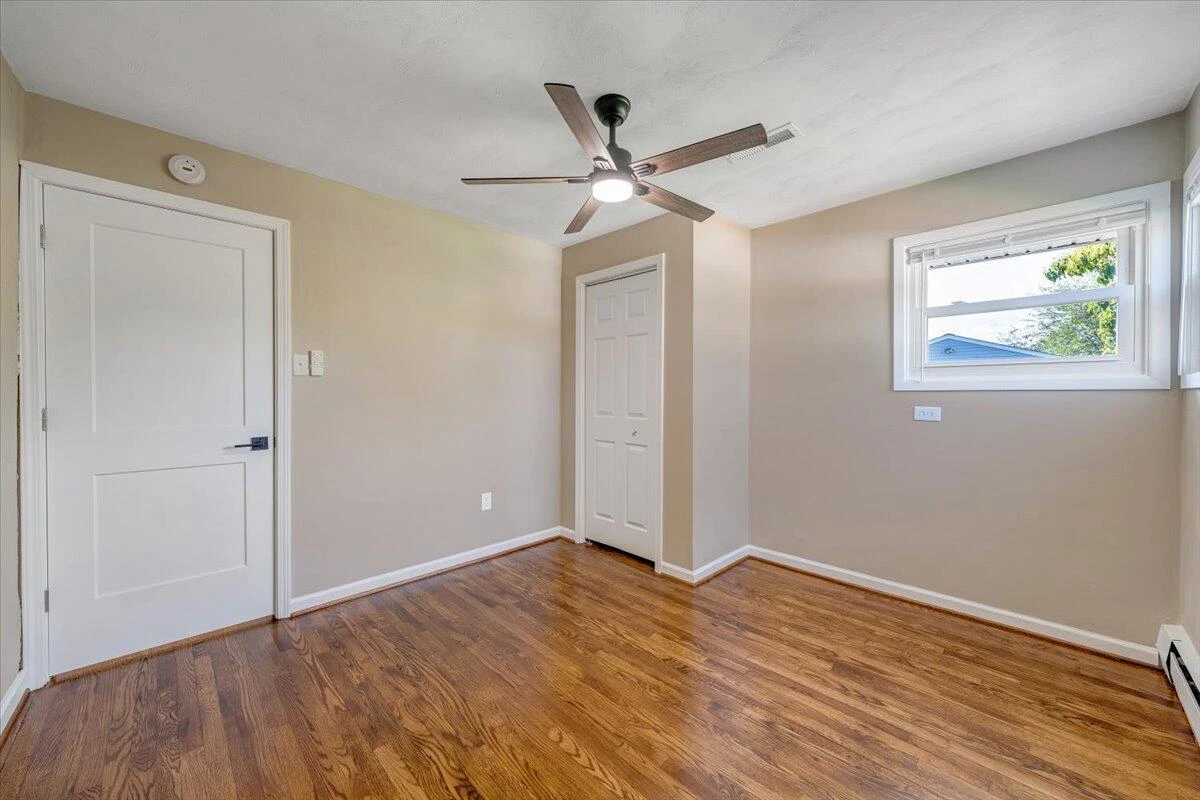227 Maplelawn AVE NE - Photo 30