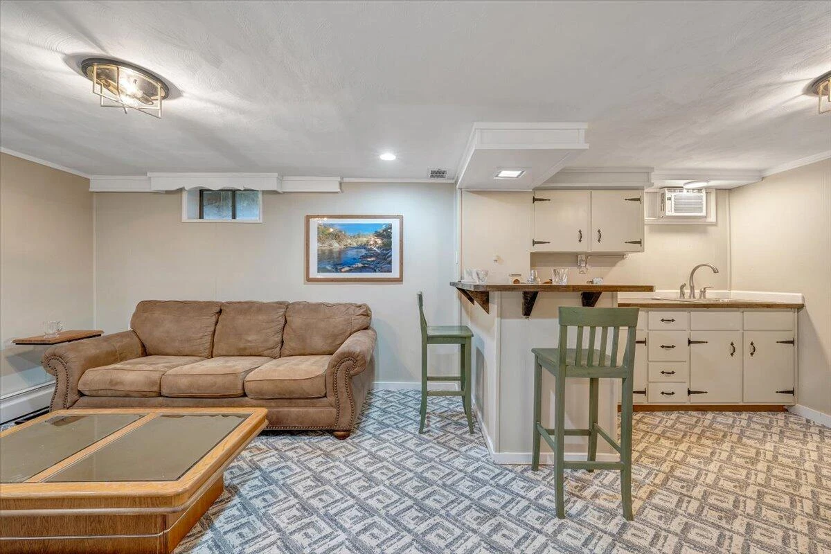227 Maplelawn AVE NE - Photo 34