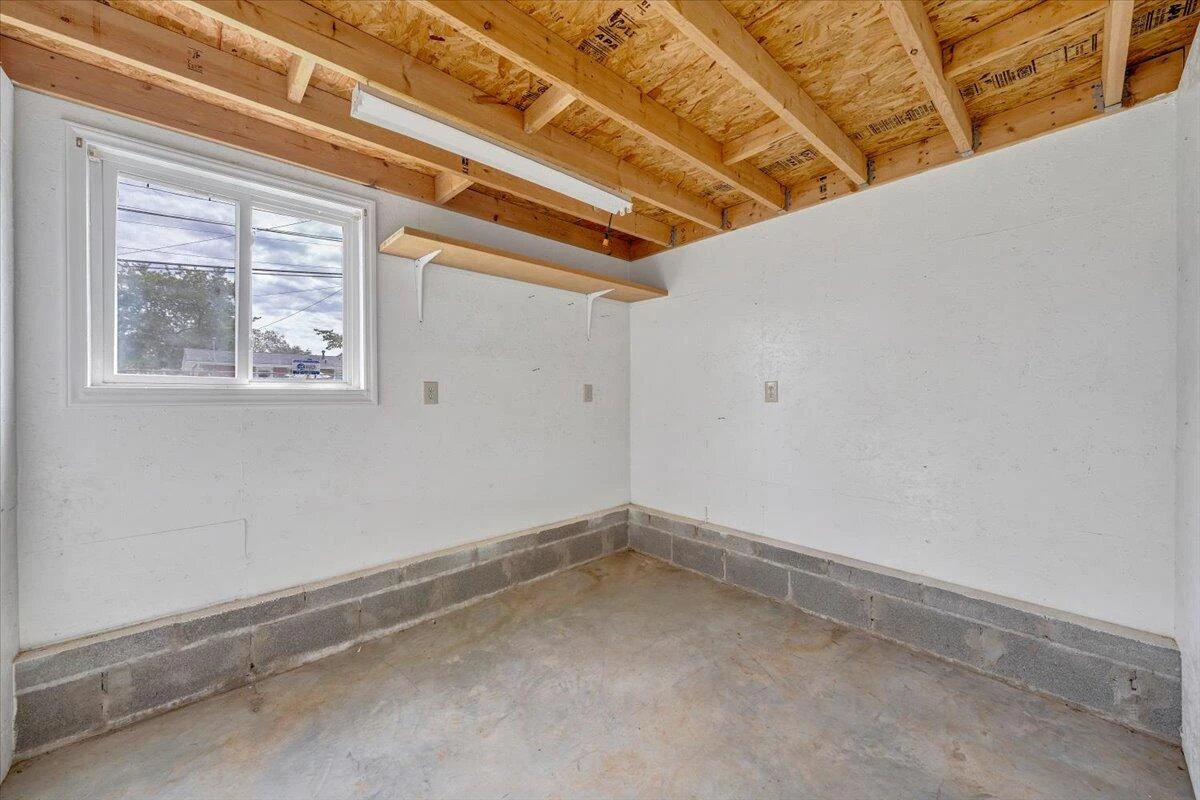 227 Maplelawn AVE NE - Photo 65