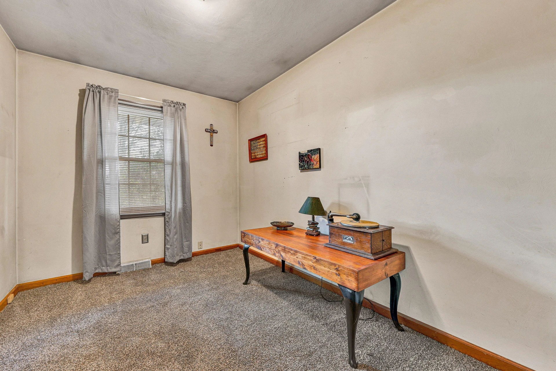 6281 Burnt Chimney RD - Photo 24