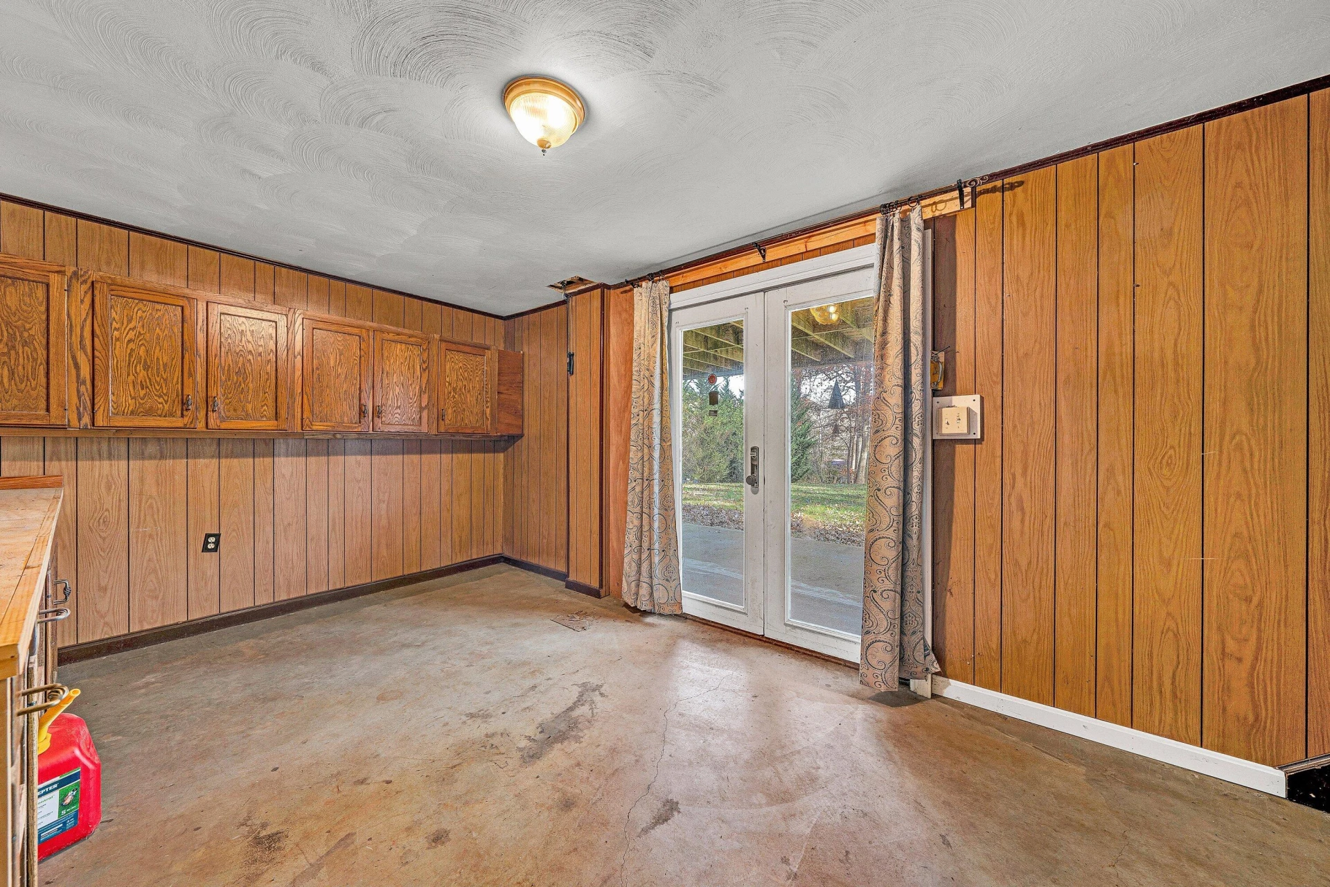 6281 Burnt Chimney RD - Photo 30
