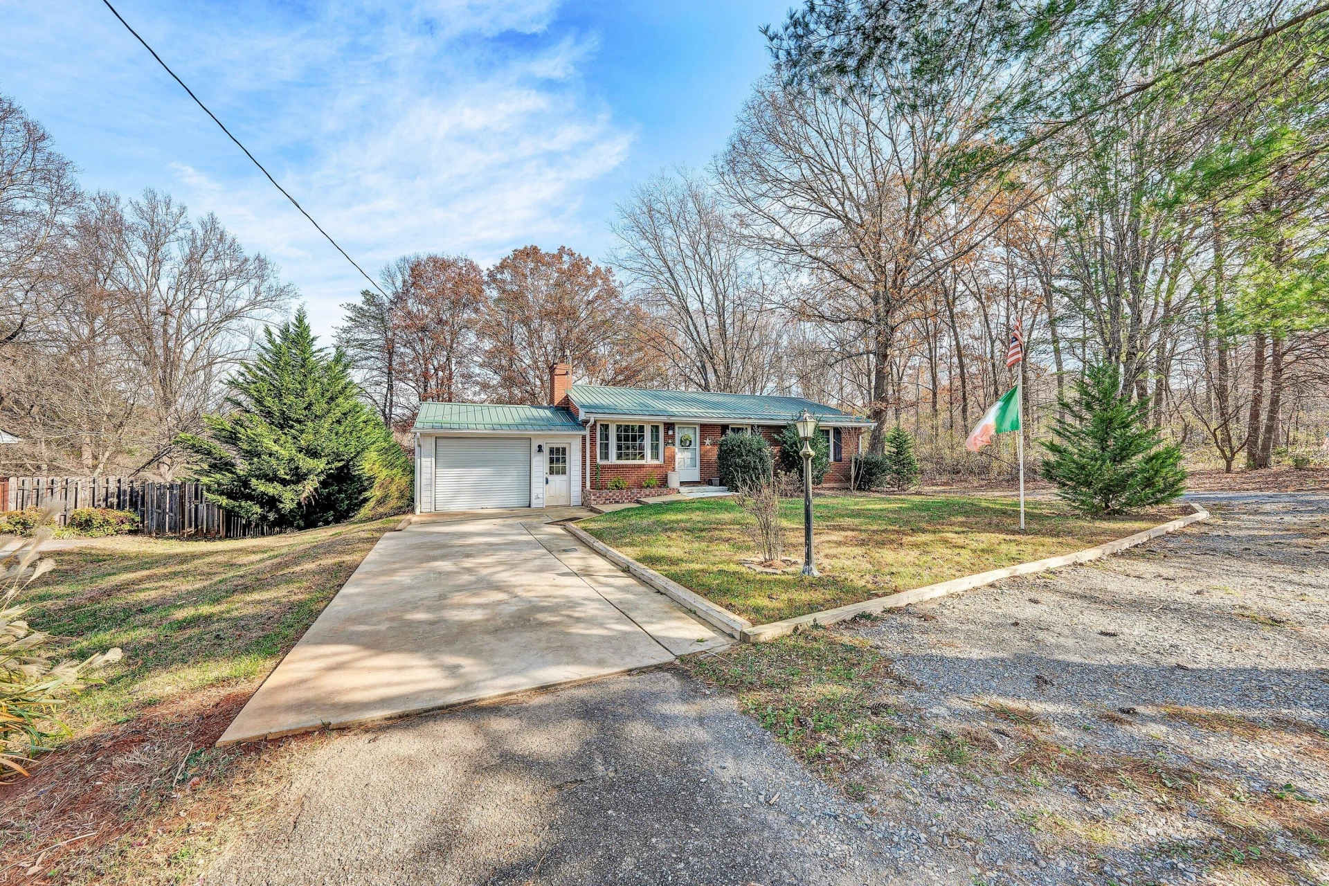 6281 Burnt Chimney RD - Photo 4