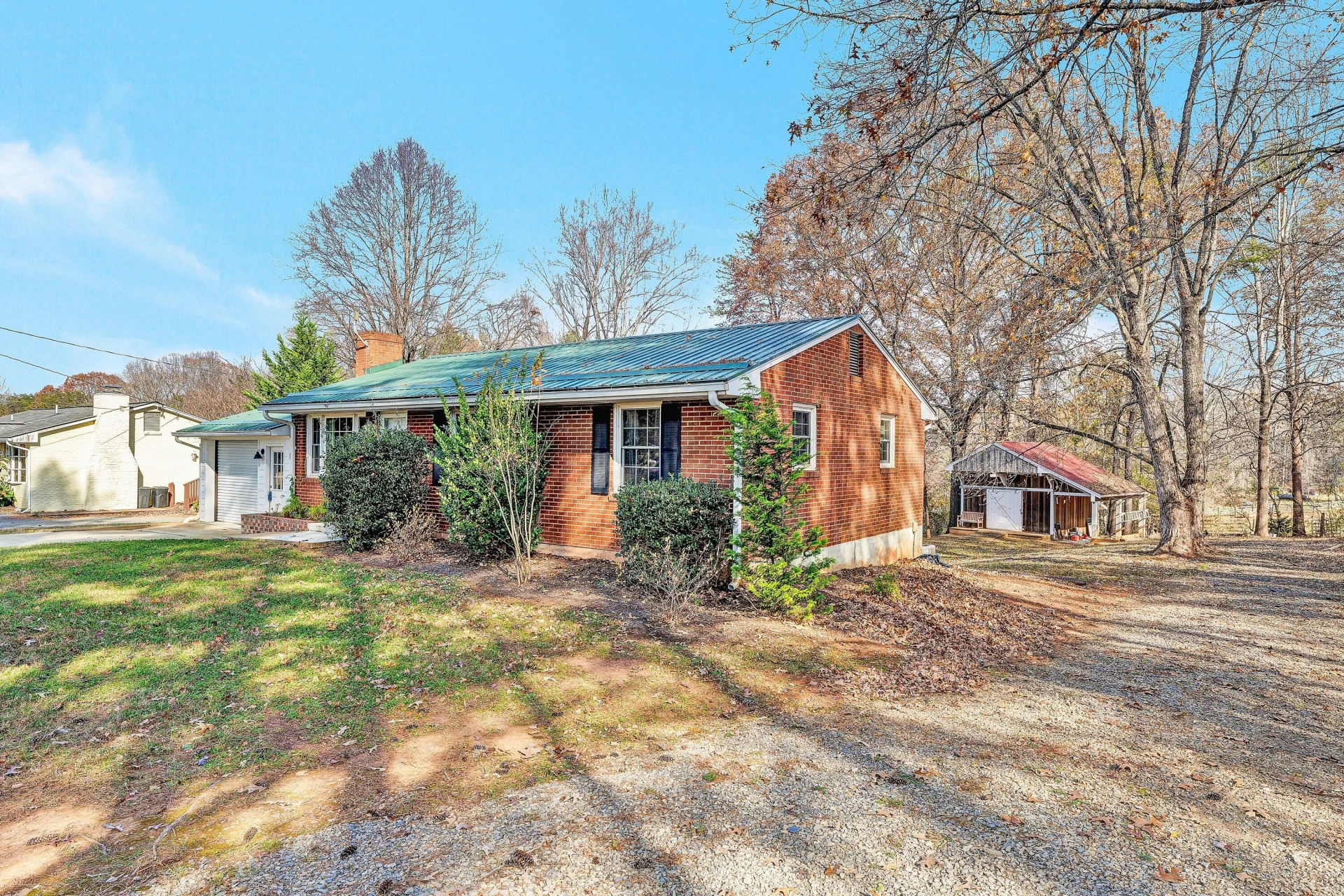 6281 Burnt Chimney RD - Photo 6