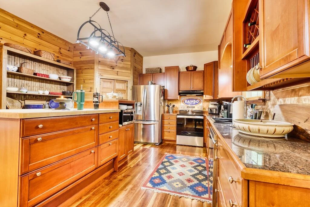 1705 Barberry RD SE - Photo 10