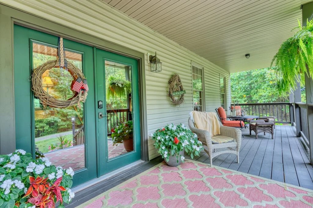 1705 Barberry RD SE - Photo 37