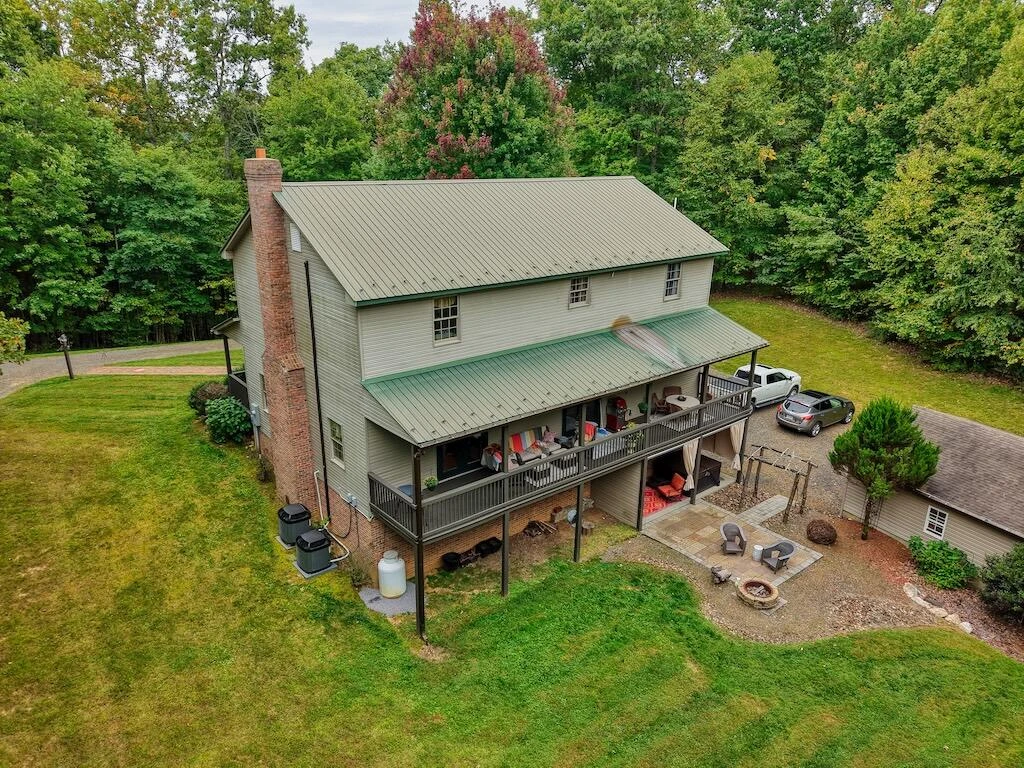 1705 Barberry RD SE - Photo 5