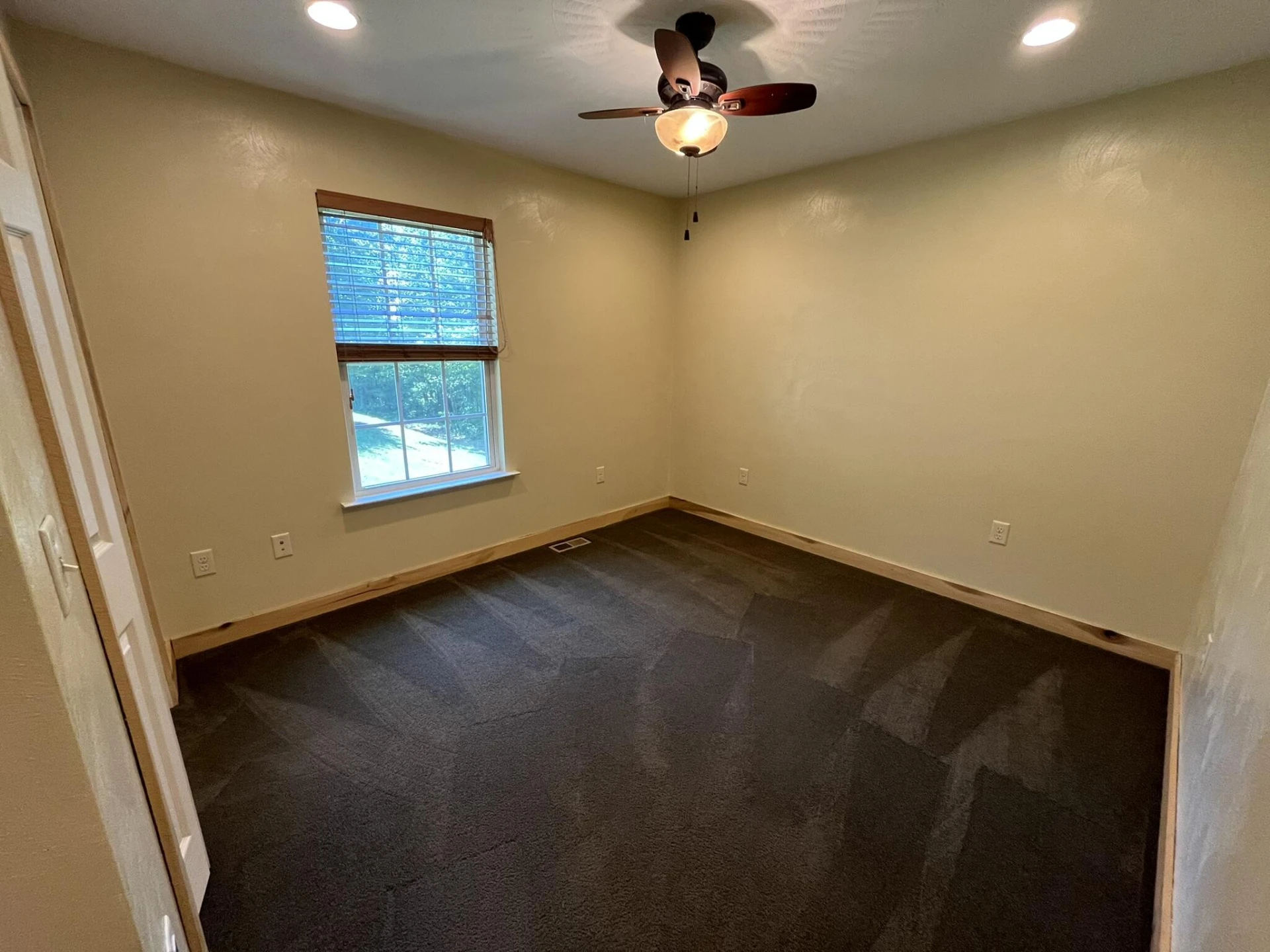 7110 Fork Mountain RD - Photo 20