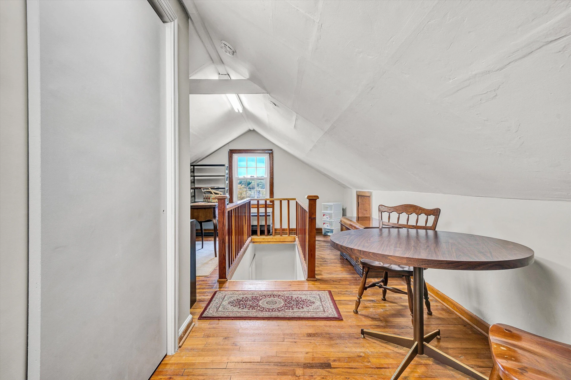 142 Elwood ST - Photo 31