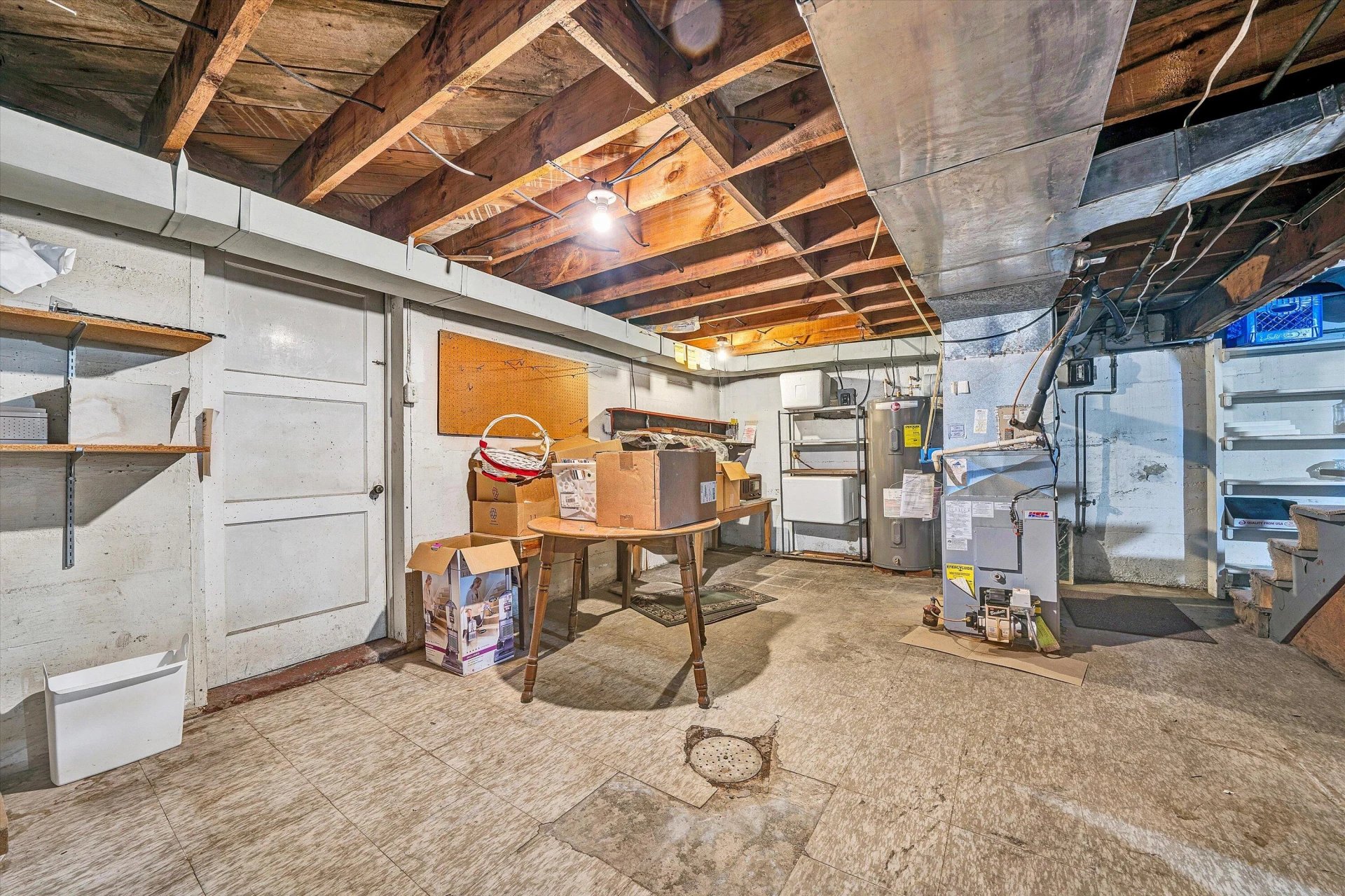 142 Elwood ST - Photo 35
