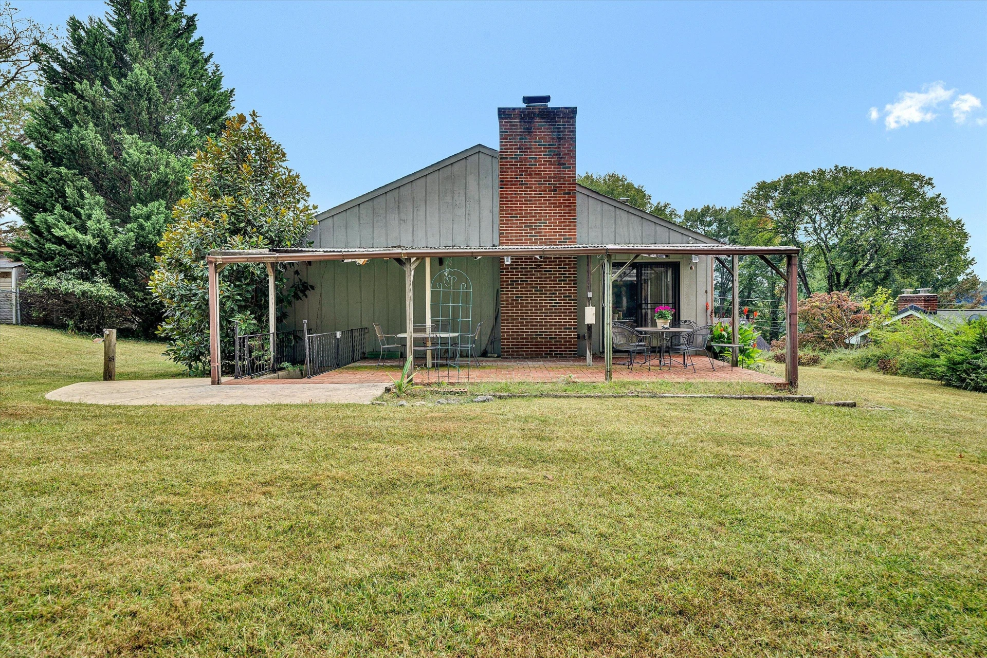 142 Elwood ST - Photo 39
