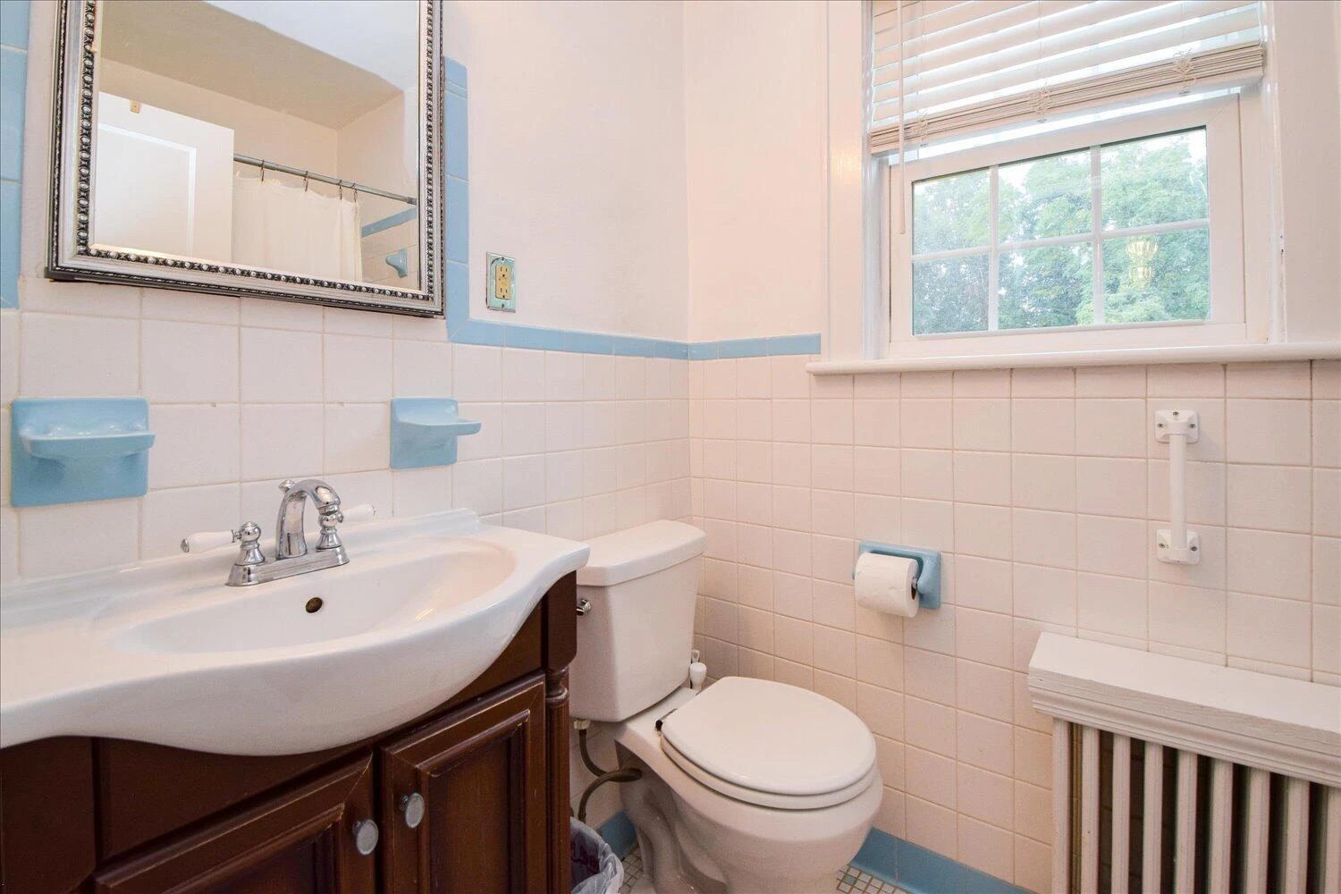 4124 Vermont AVE NW - Photo 13