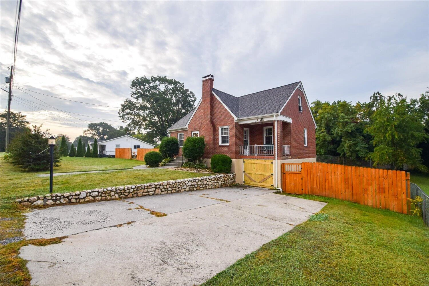 4124 Vermont AVE NW - Photo 21