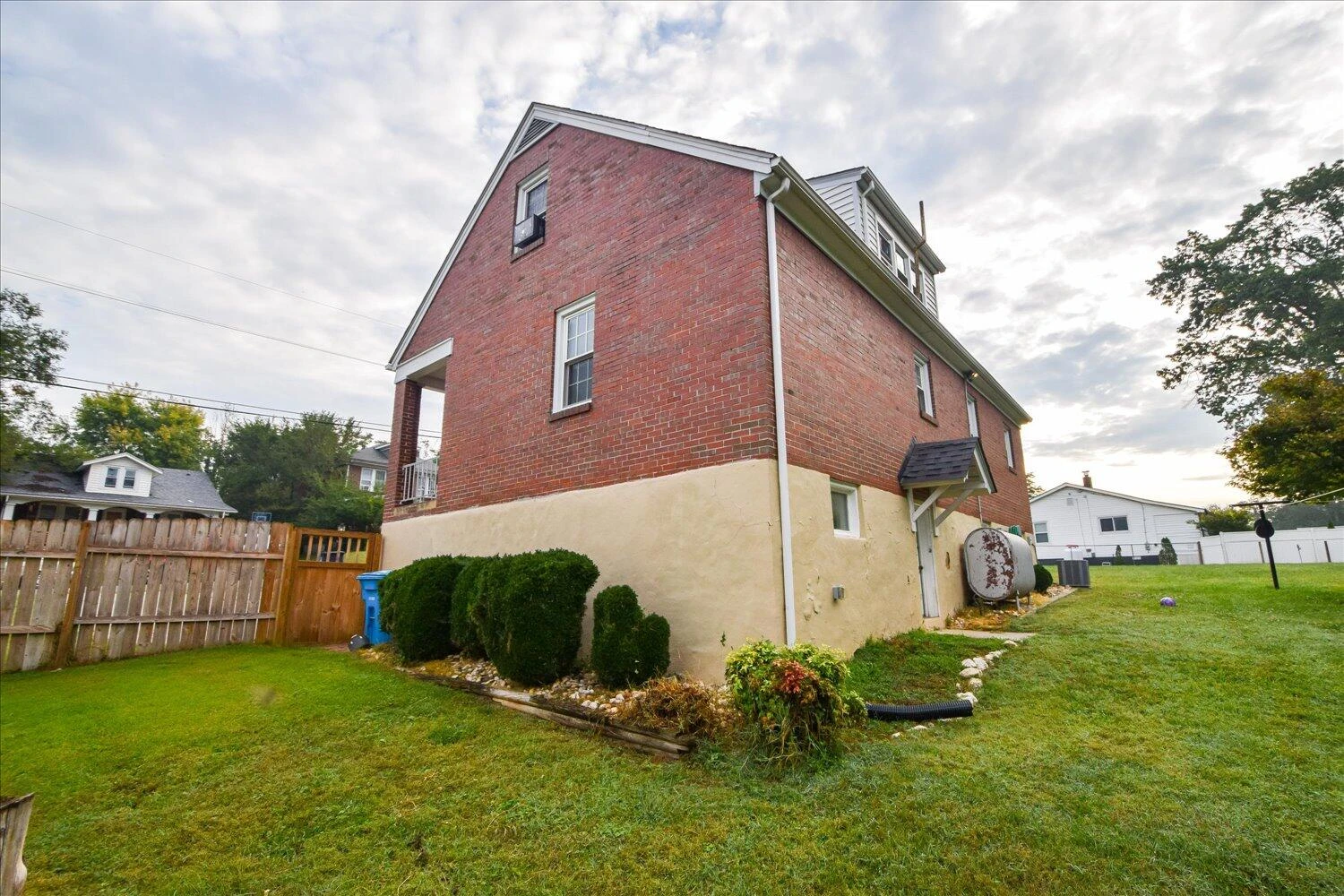 4124 Vermont AVE NW - Photo 22