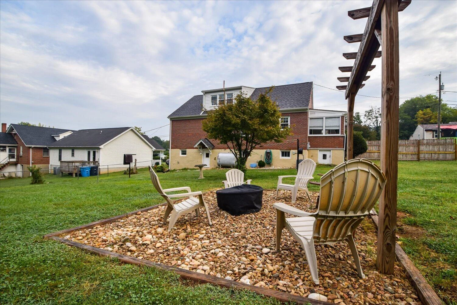 4124 Vermont AVE NW - Photo 28