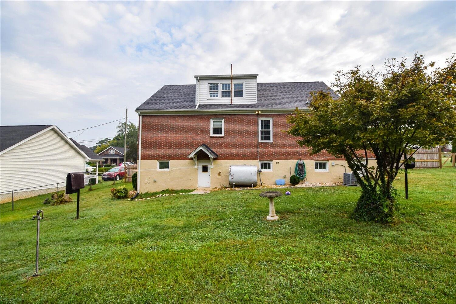 4124 Vermont AVE NW - Photo 29