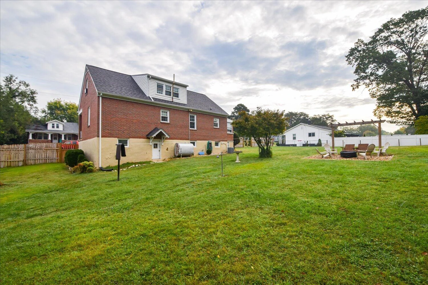 4124 Vermont AVE NW - Photo 30