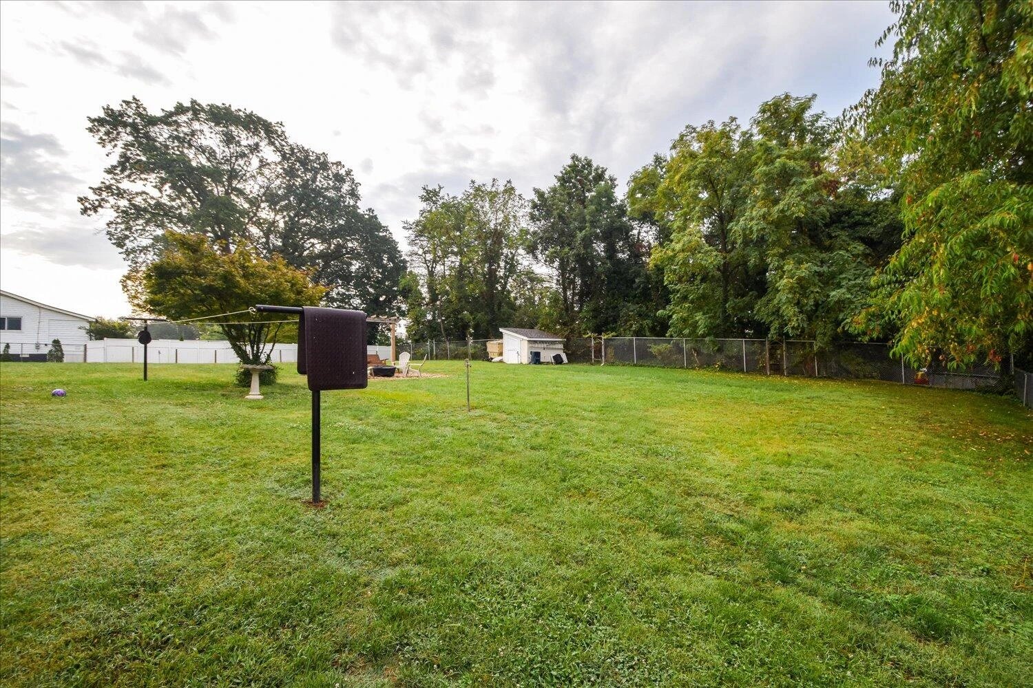 4124 Vermont AVE NW - Photo 31