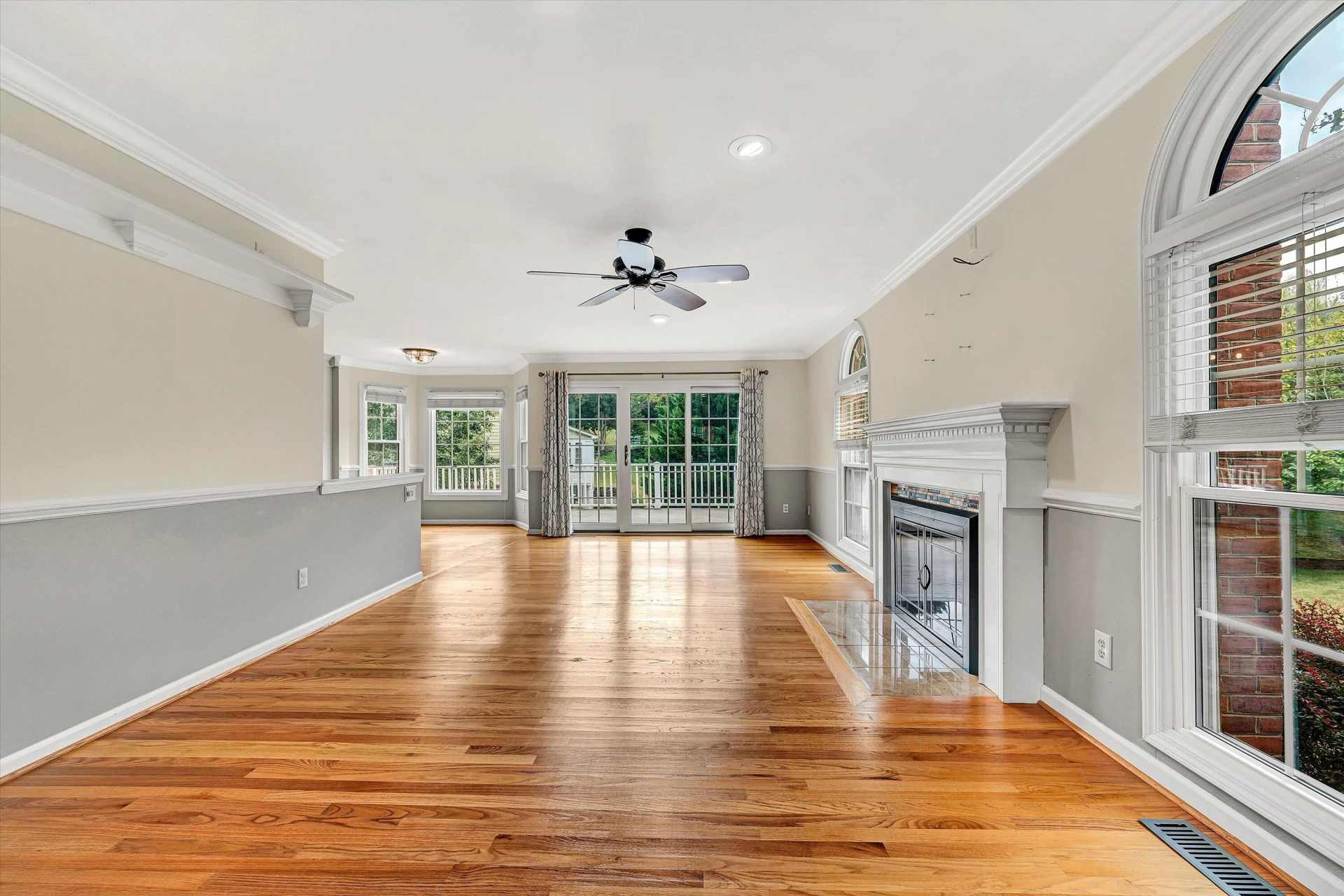 4557 Chippenham DR - Photo 29