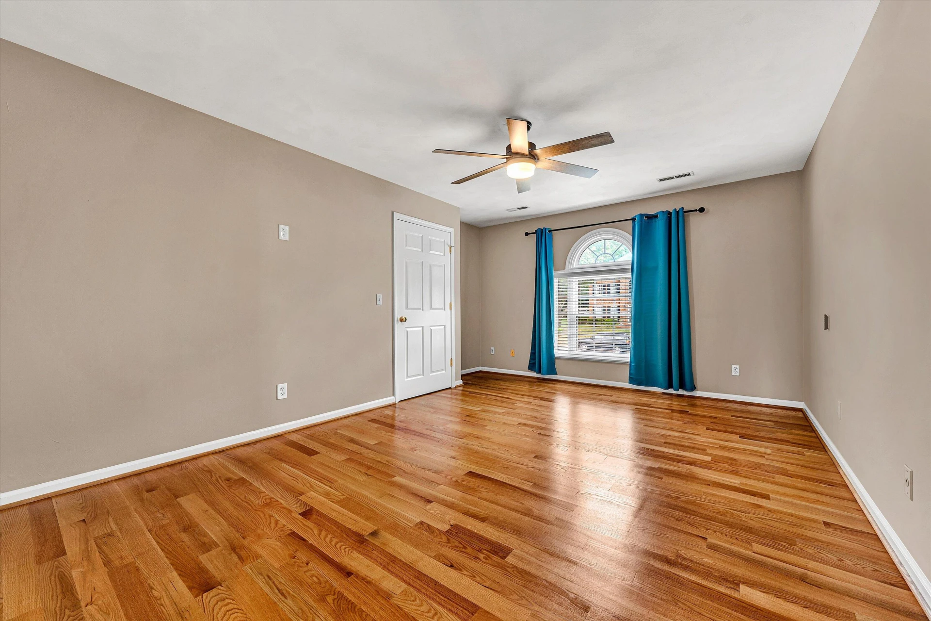 4557 Chippenham DR - Photo 44