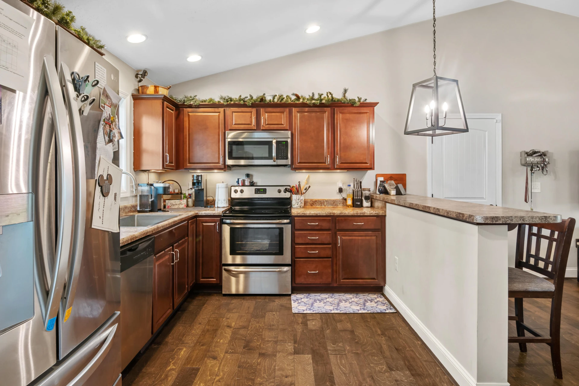 1109 Stoutamire DR - Photo 16