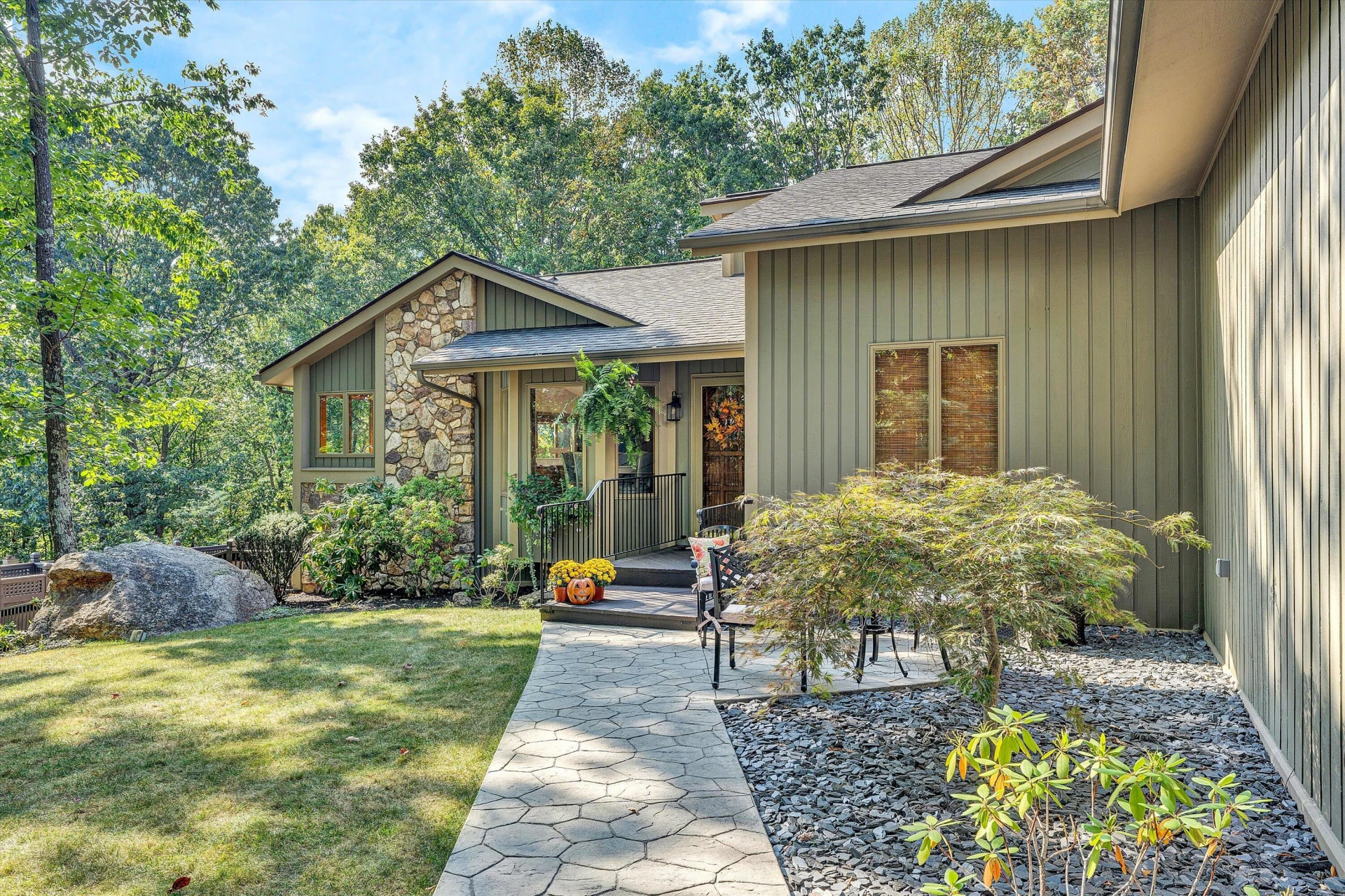 4196 Toddsbury DR - Photo 9