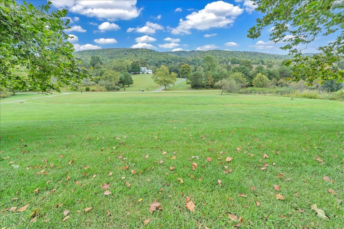 8116 Arabian LN - Photo 35