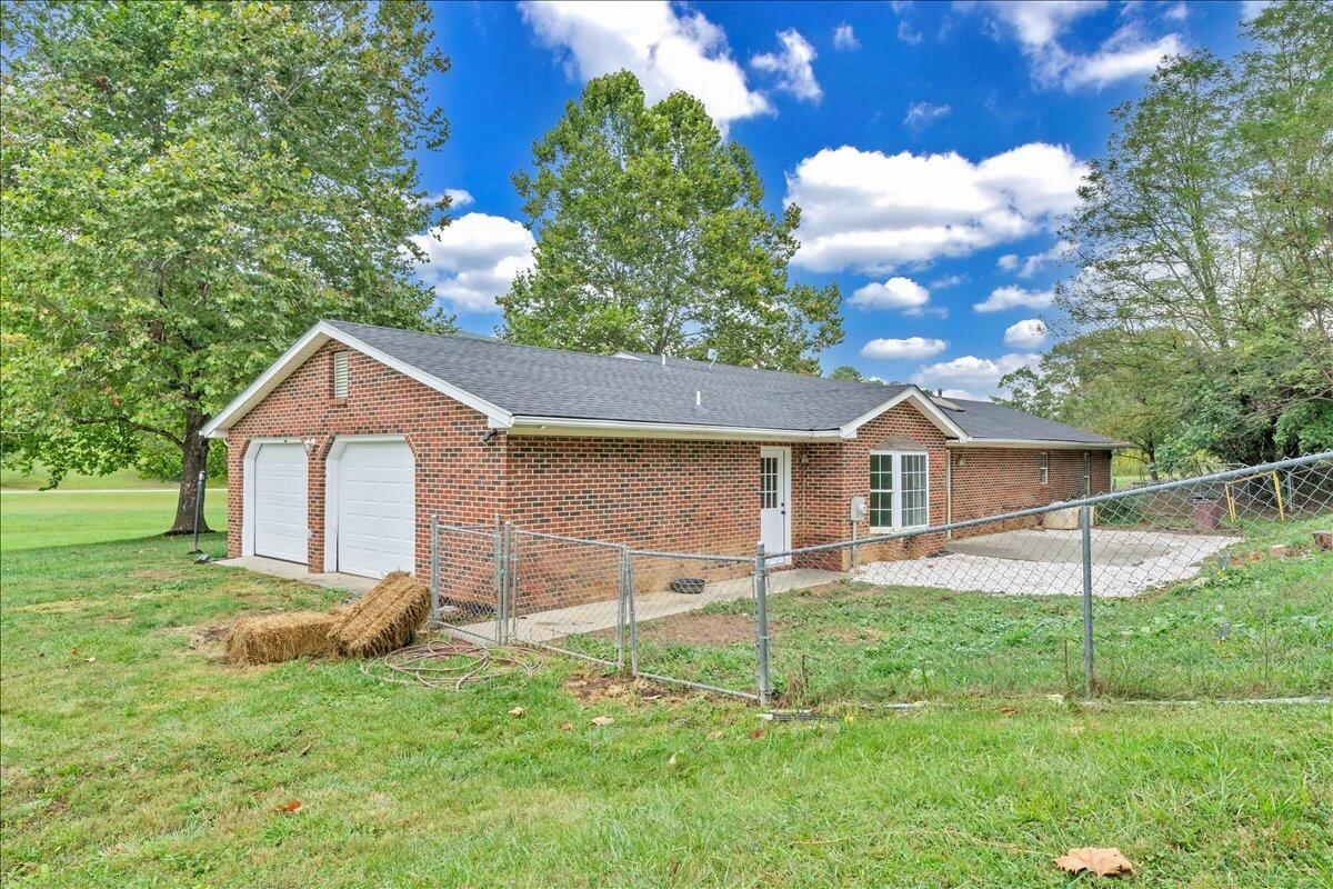 8116 Arabian LN - Photo 40