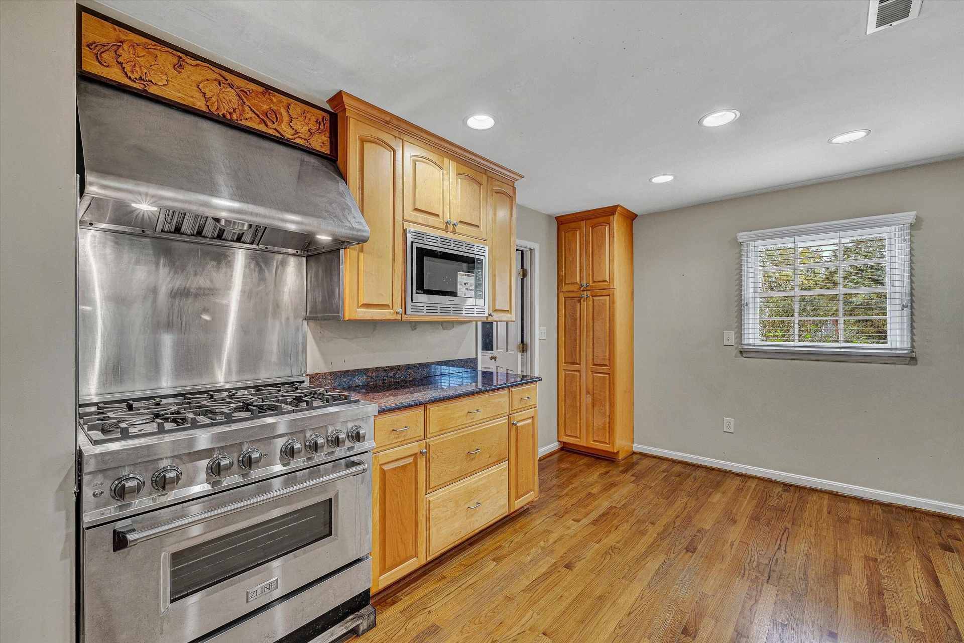 2644 Willowlawn ST - Photo 11