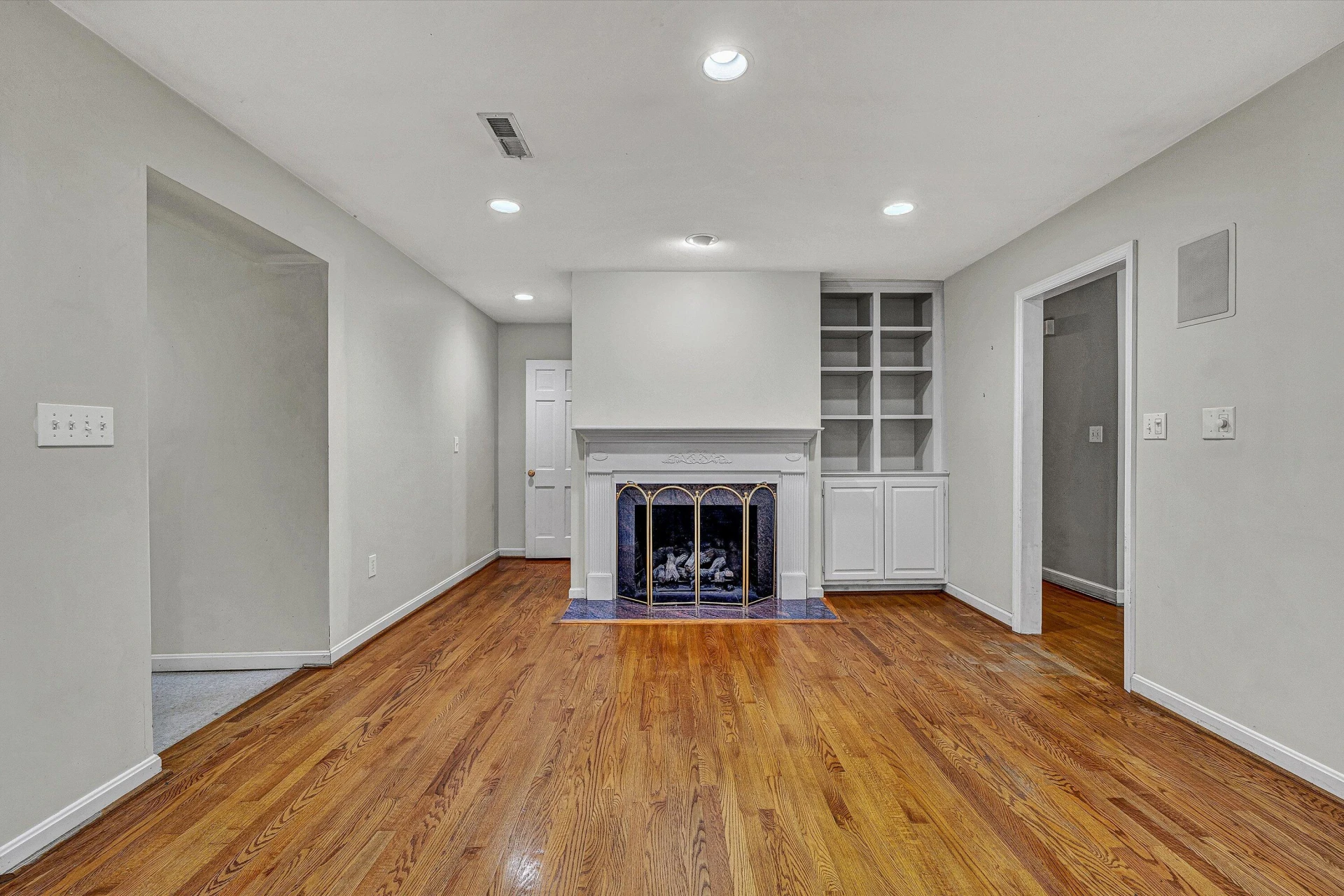 2644 Willowlawn ST - Photo 13