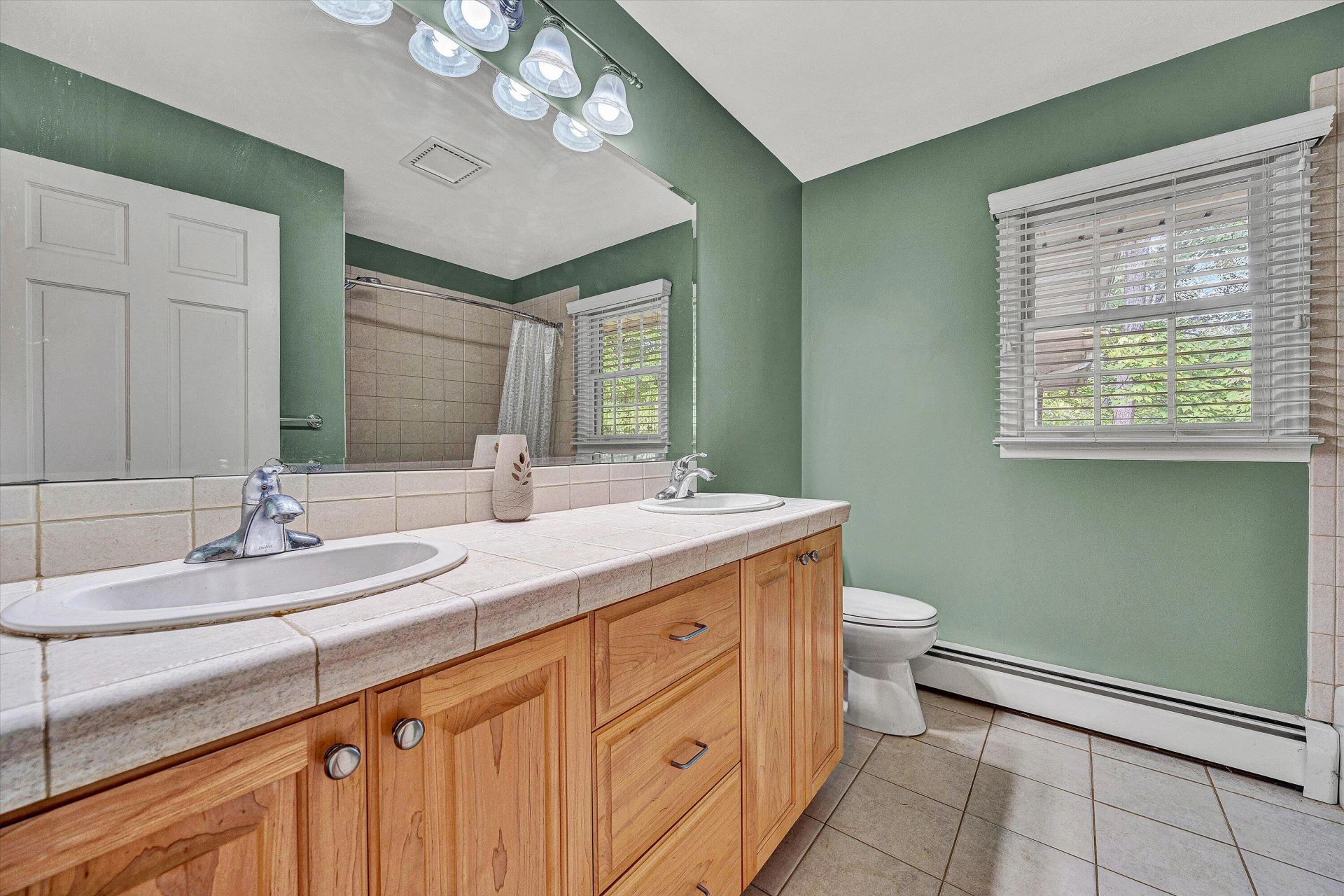 2644 Willowlawn ST - Photo 29
