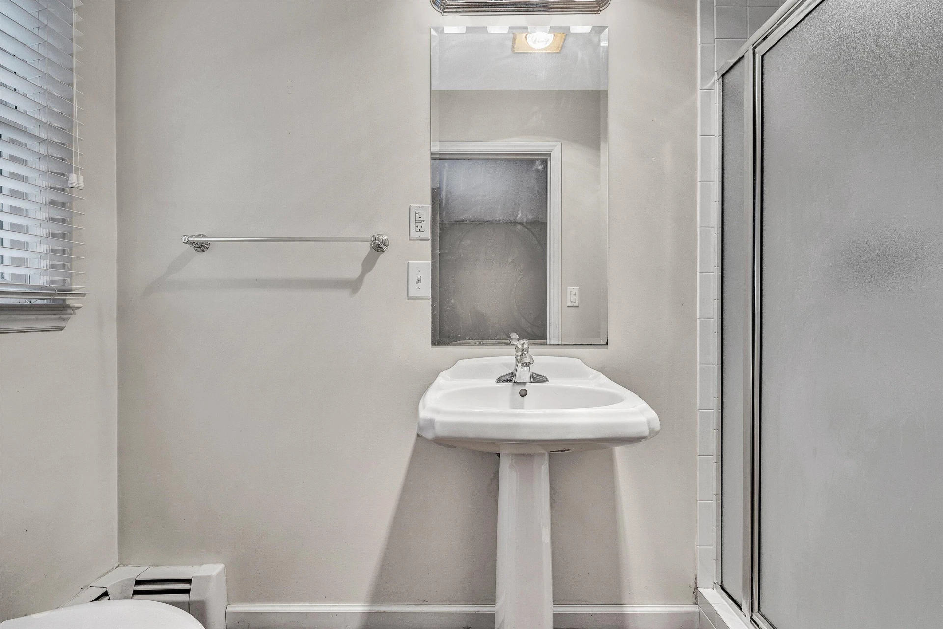 2644 Willowlawn ST - Photo 35