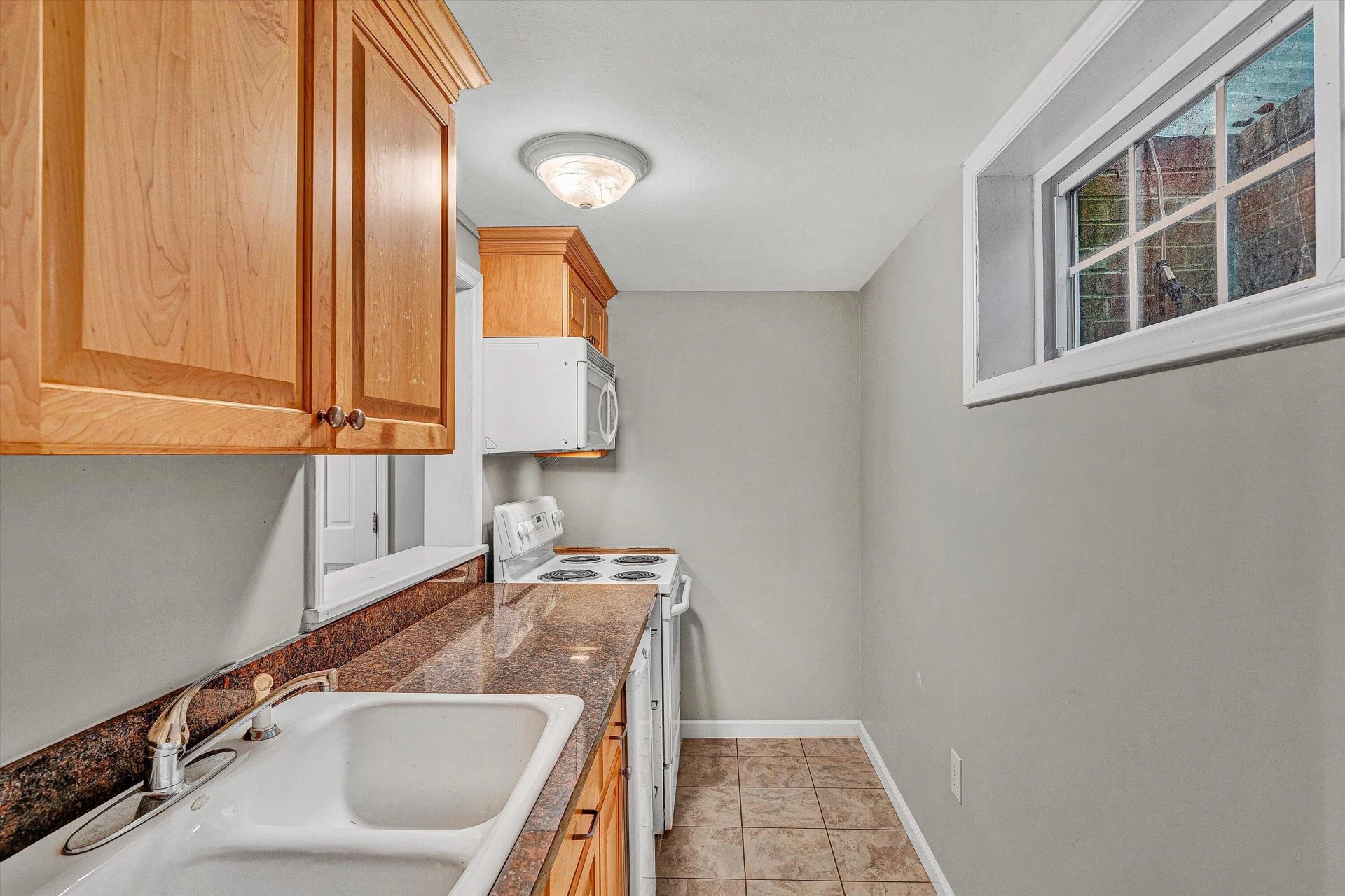2644 Willowlawn ST - Photo 43